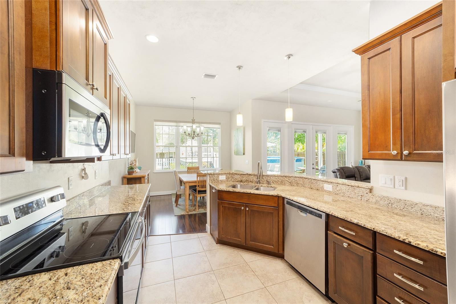 Image 12 of 54 For 16333 204th Street