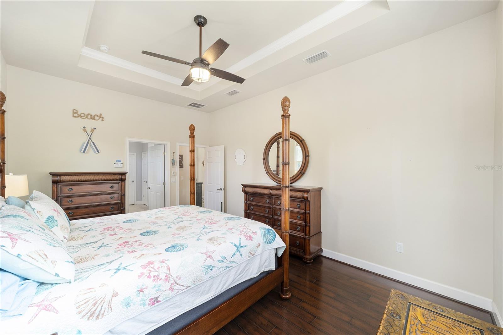 Image 18 of 54 For 16333 204th Street