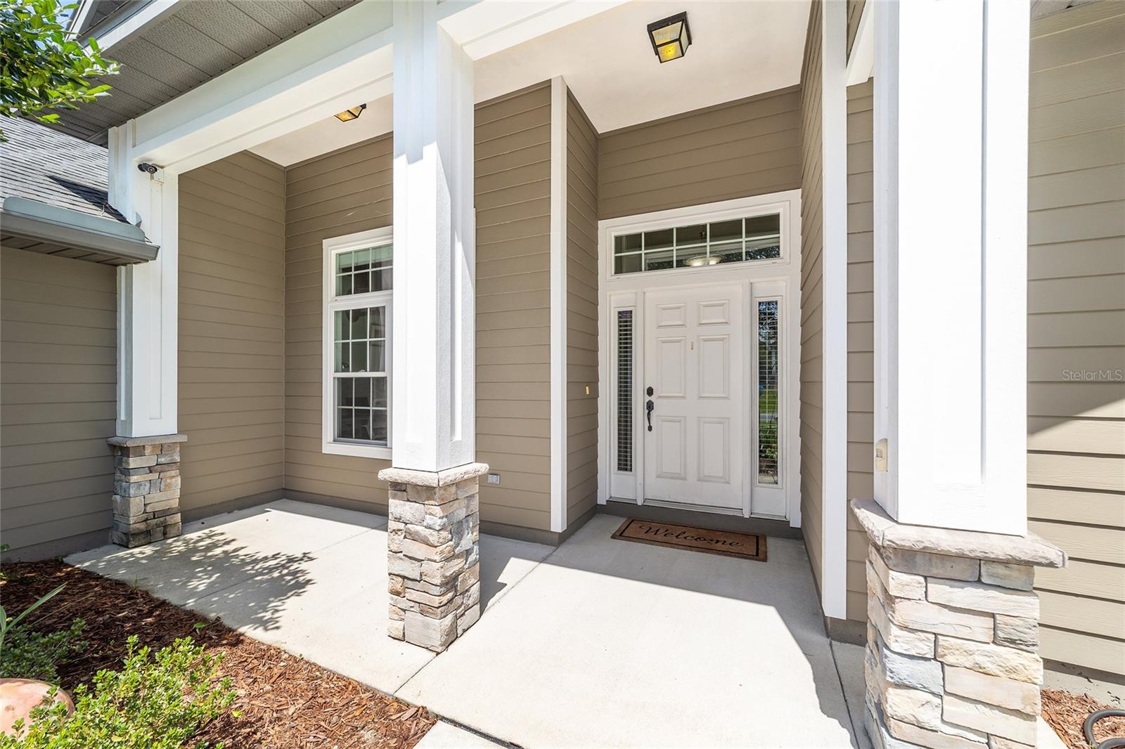 Image 4 of 54 For 16333 204th Street