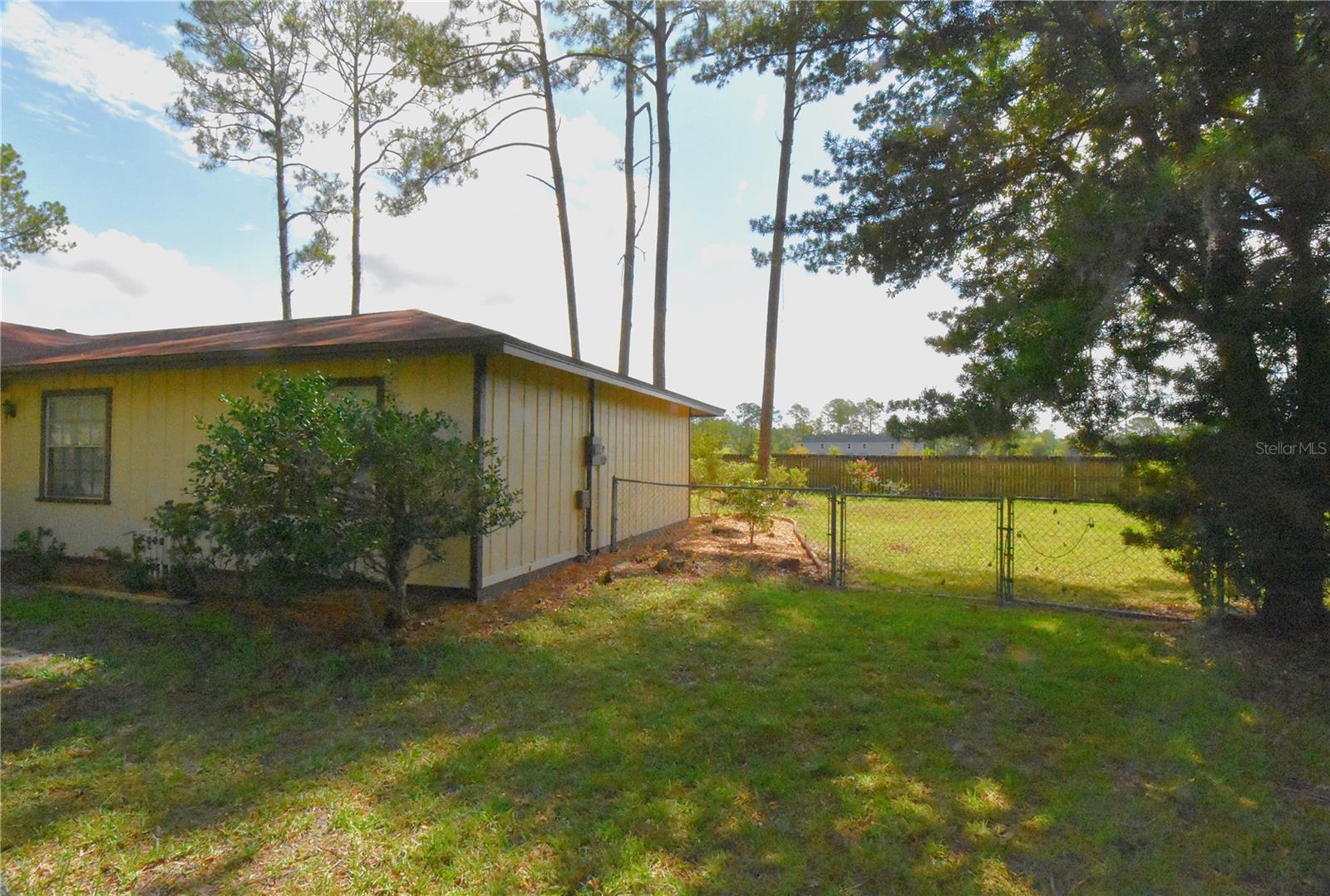 Image 26 of 34 For 5407 23rd Terrace