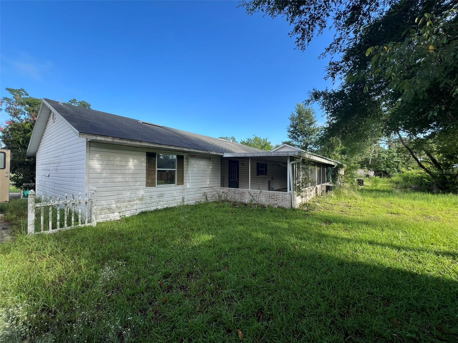 Image 4 of 27 For 12168 Cedar Drive