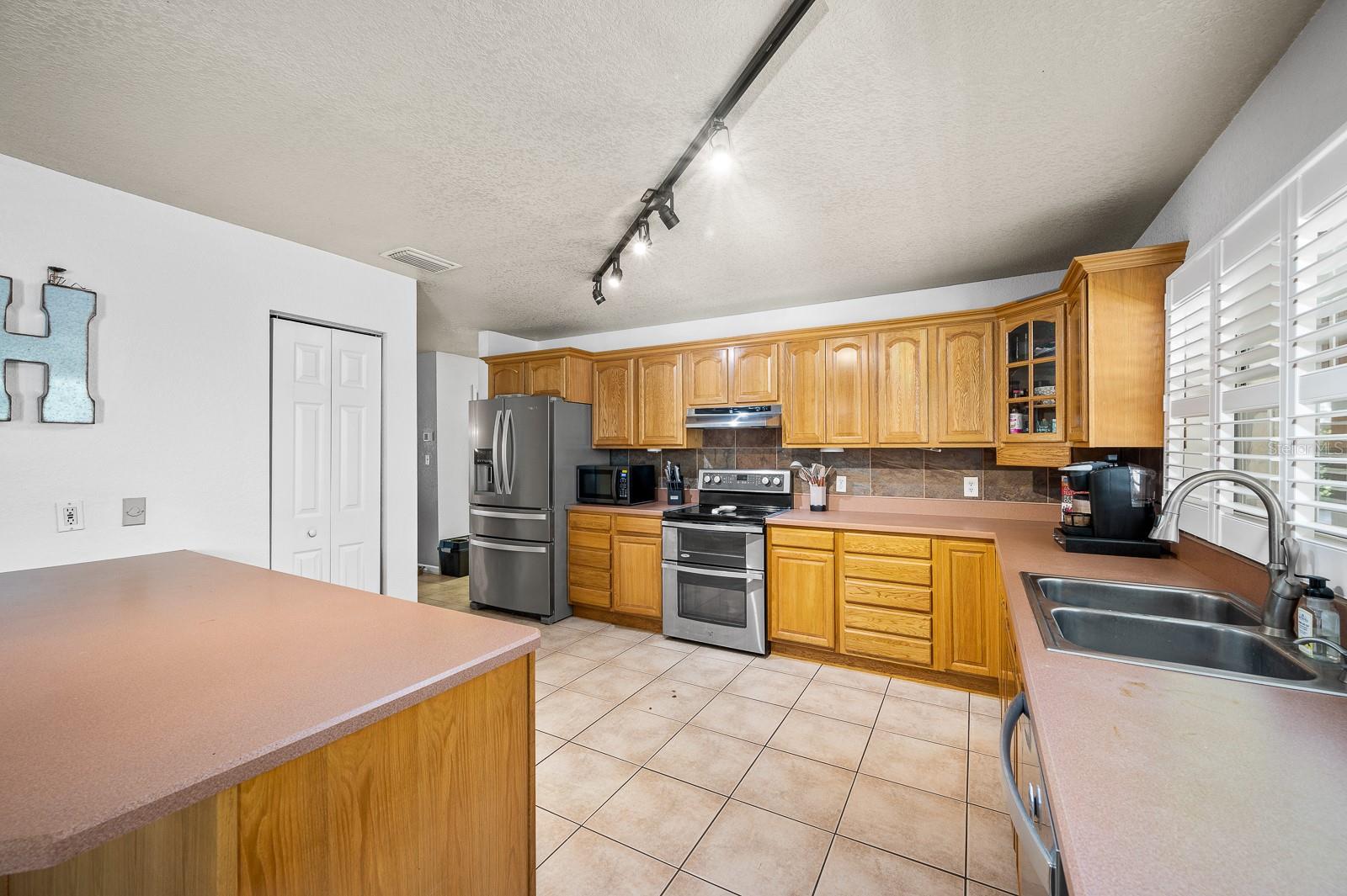 Image 17 of 40 For 11490 109th Place