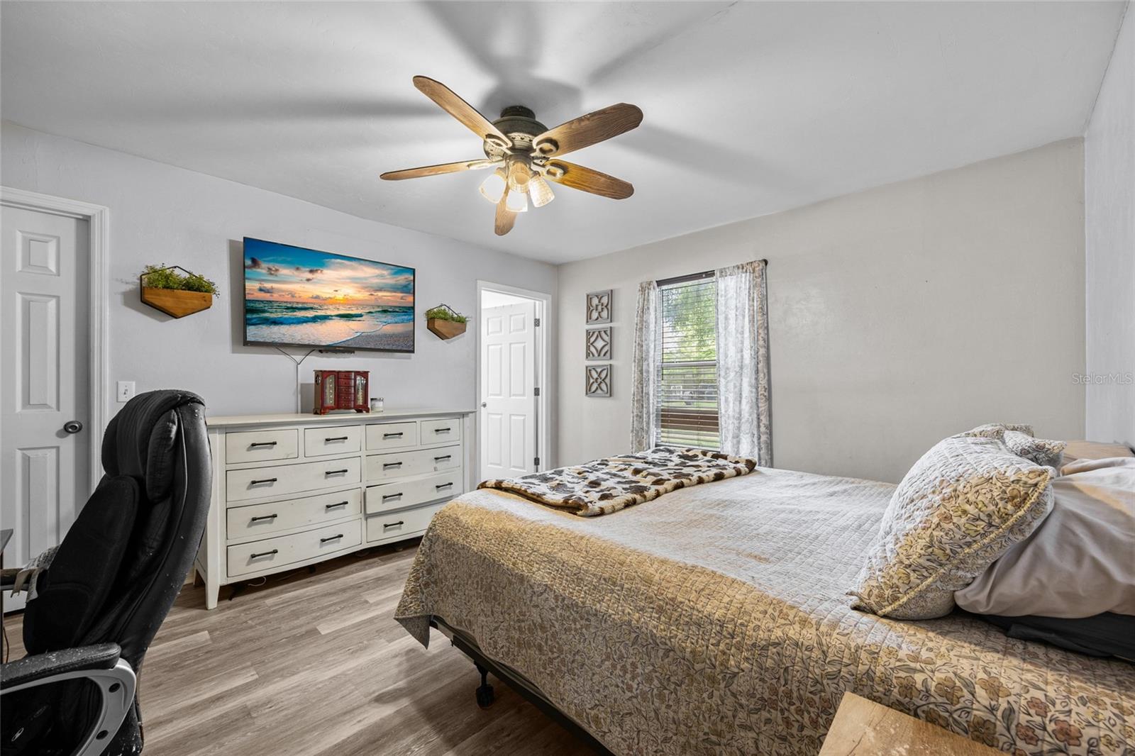 Image 14 of 24 For 22560 174th Avenue