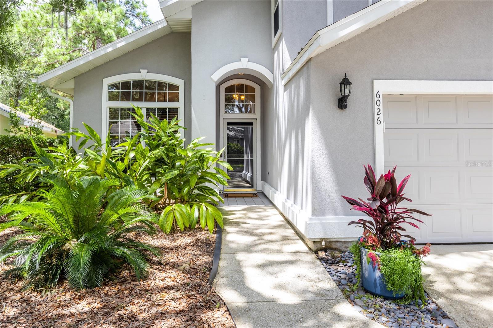 Image 4 of 59 For 6026 35 Street