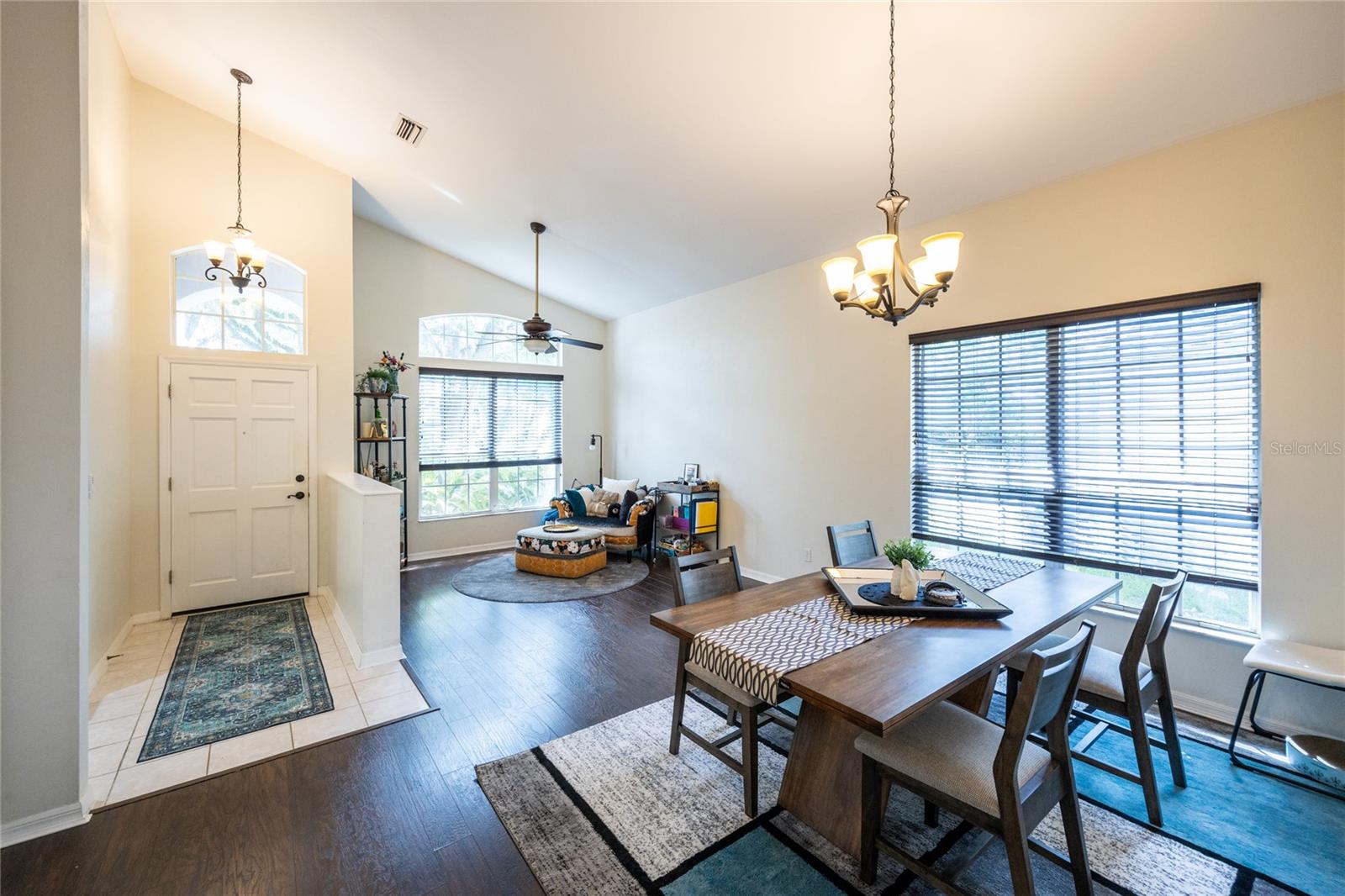 Image 8 of 59 For 6026 35 Street