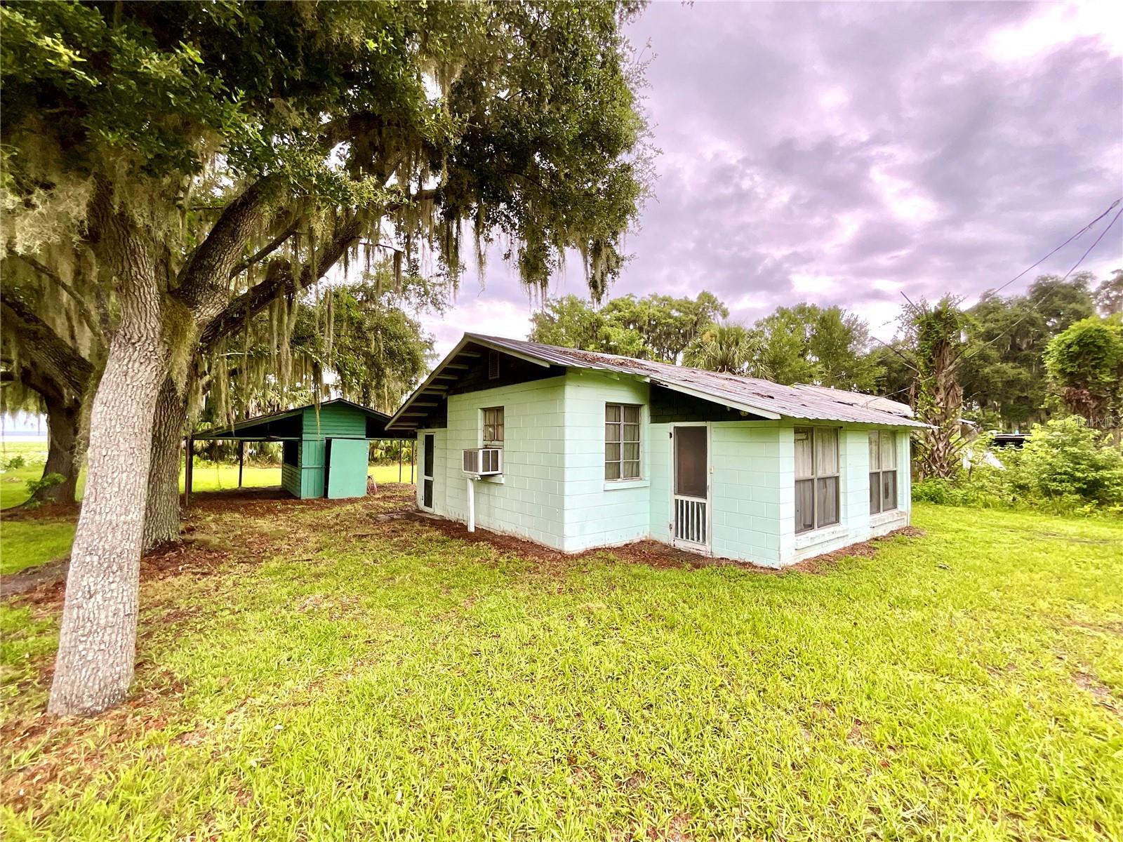Image 23 of 35 For 16518 207th Street