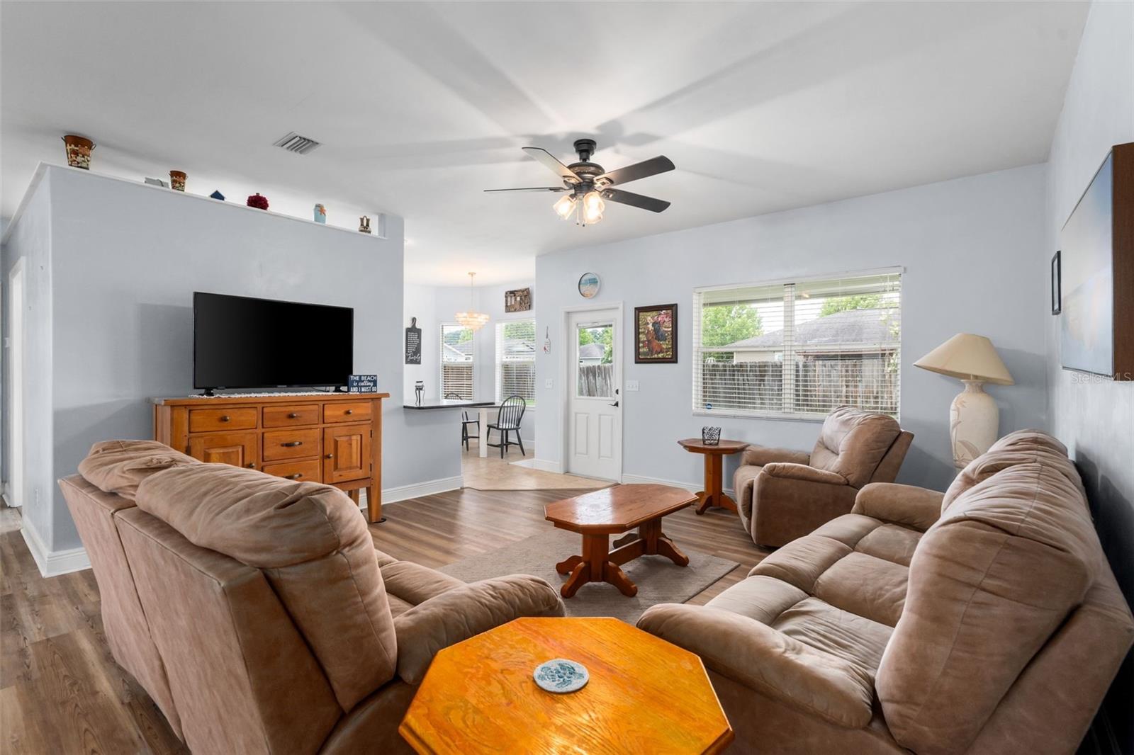 Image 18 of 38 For 952 231st Way
