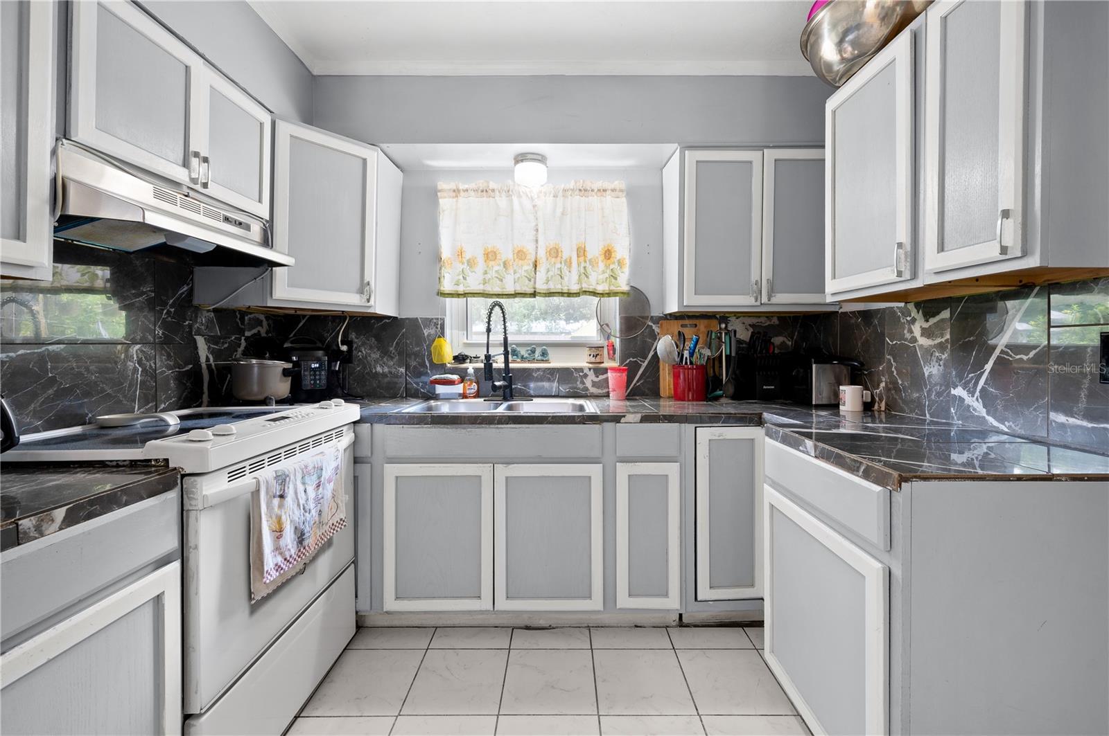 Image 4 of 17 For 2923 16th Terrace