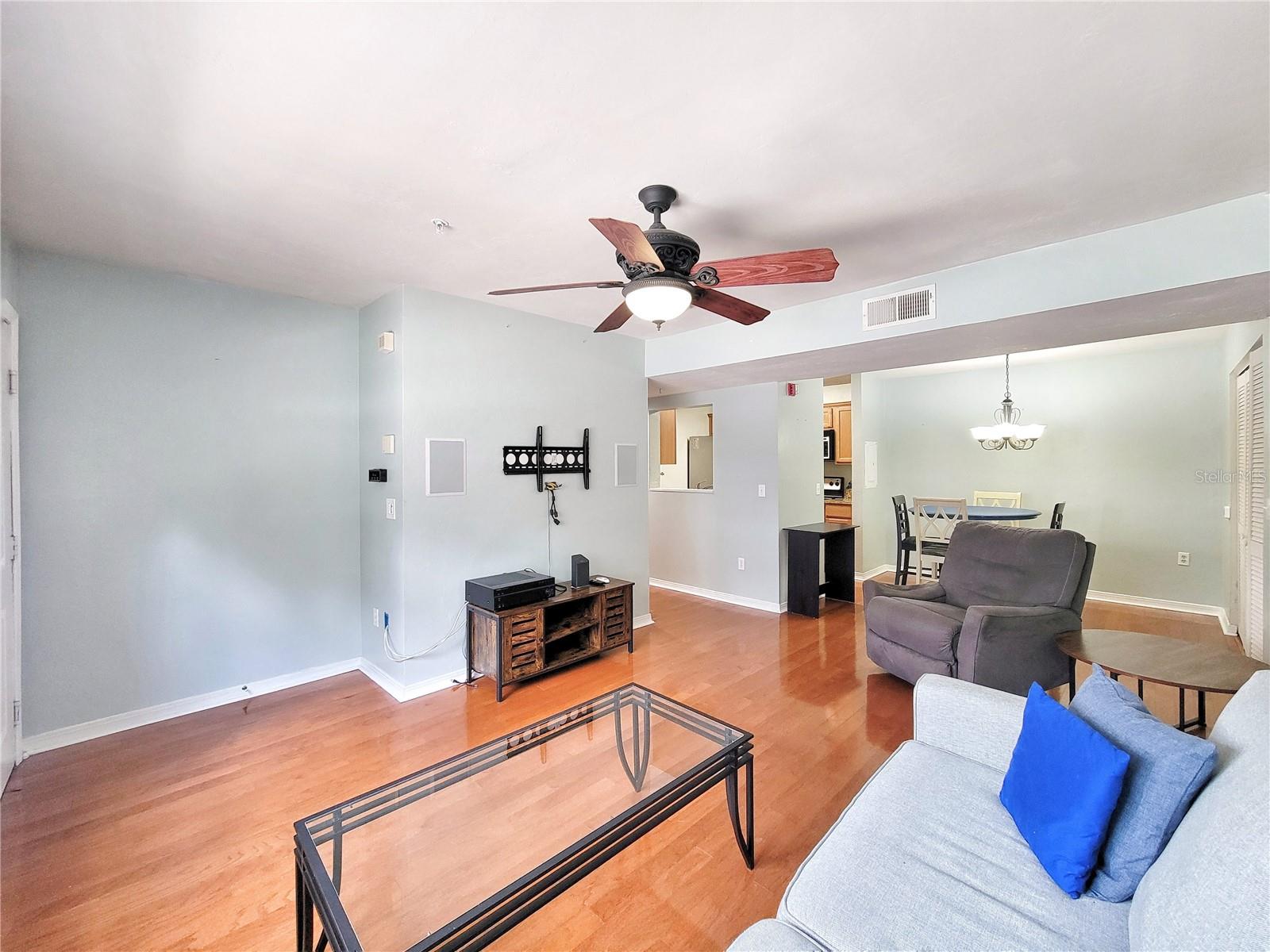 Image 6 of 27 For 2360 Archer Road 802