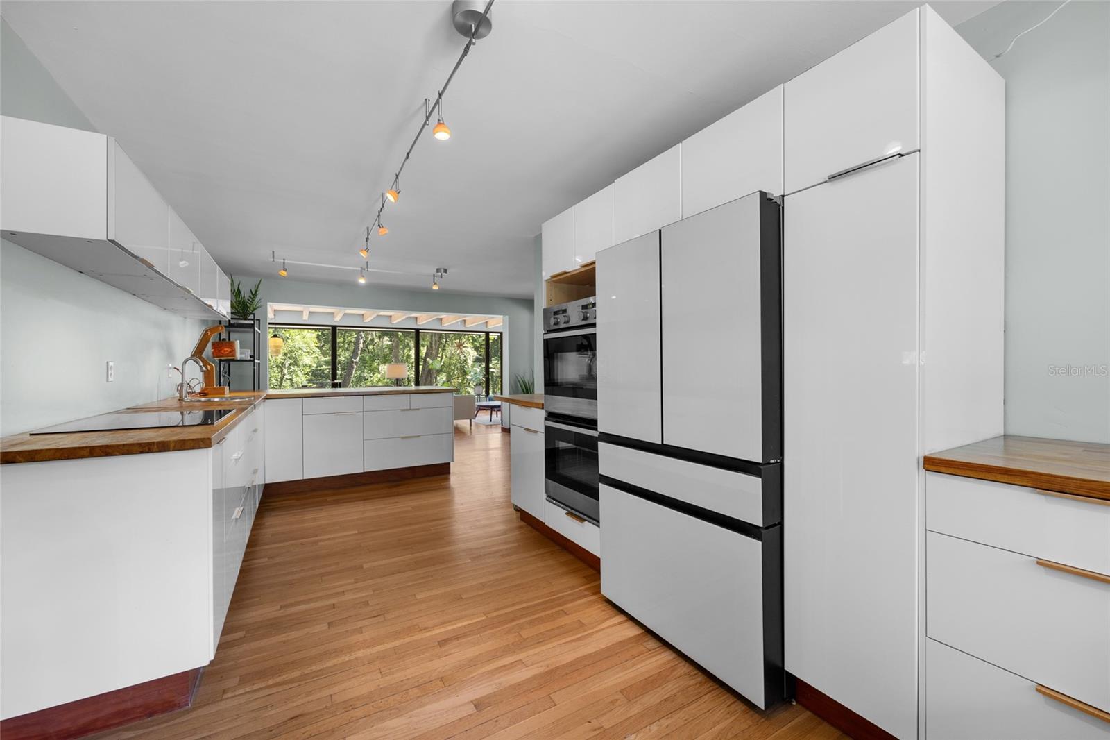 Image 11 of 56 For 851 19th Terrace