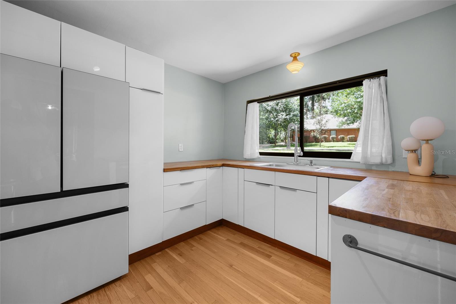 Image 12 of 56 For 851 19th Terrace