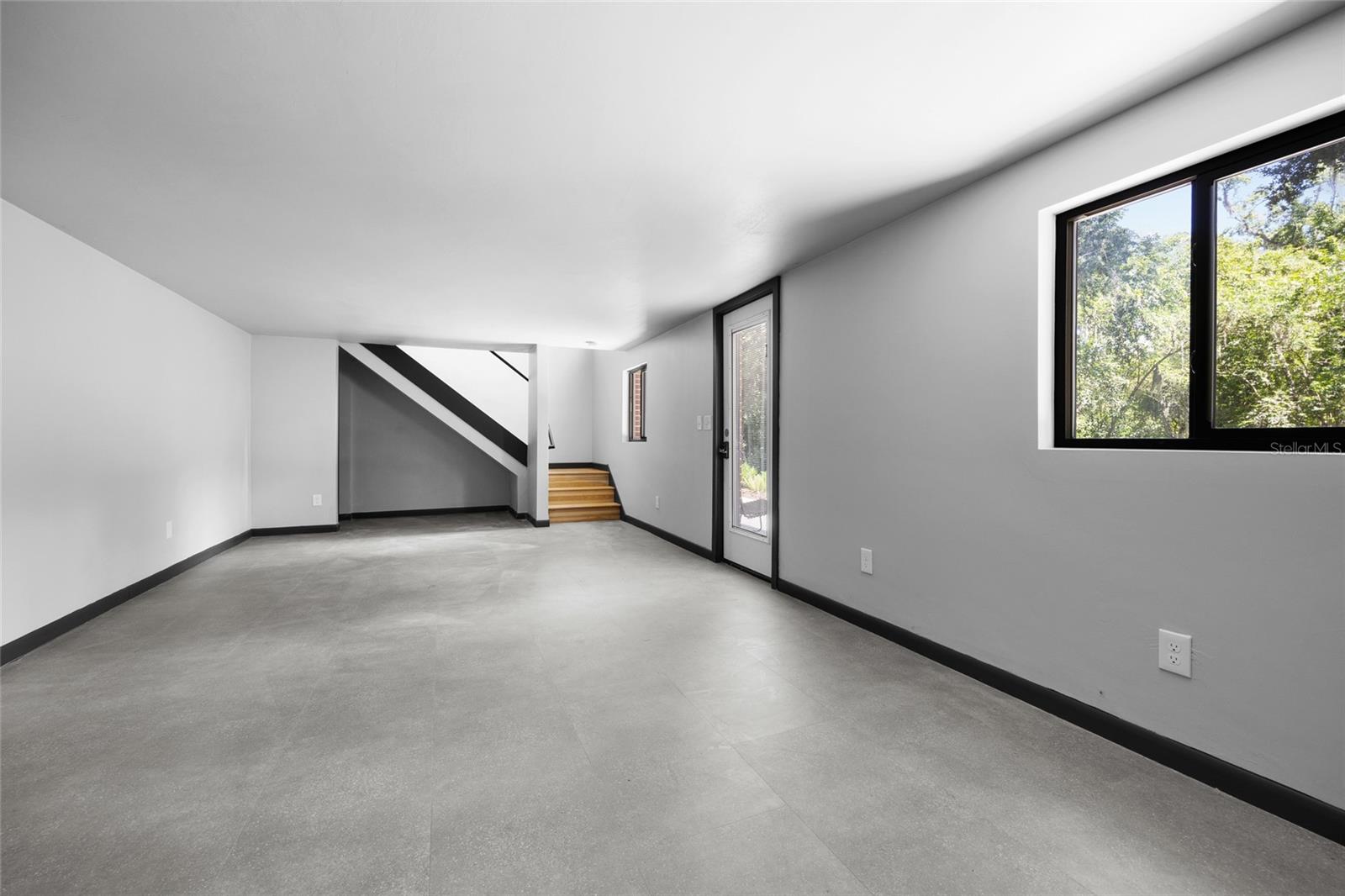 Image 30 of 56 For 851 19th Terrace