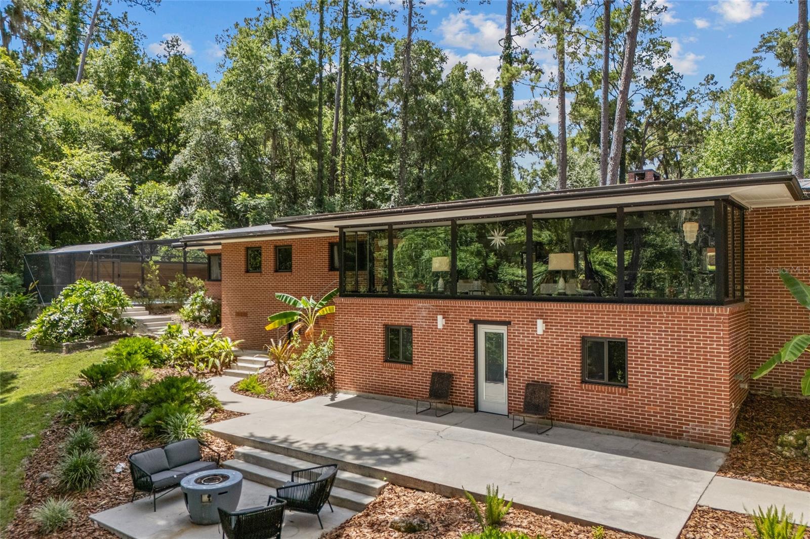 Image 34 of 56 For 851 19th Terrace
