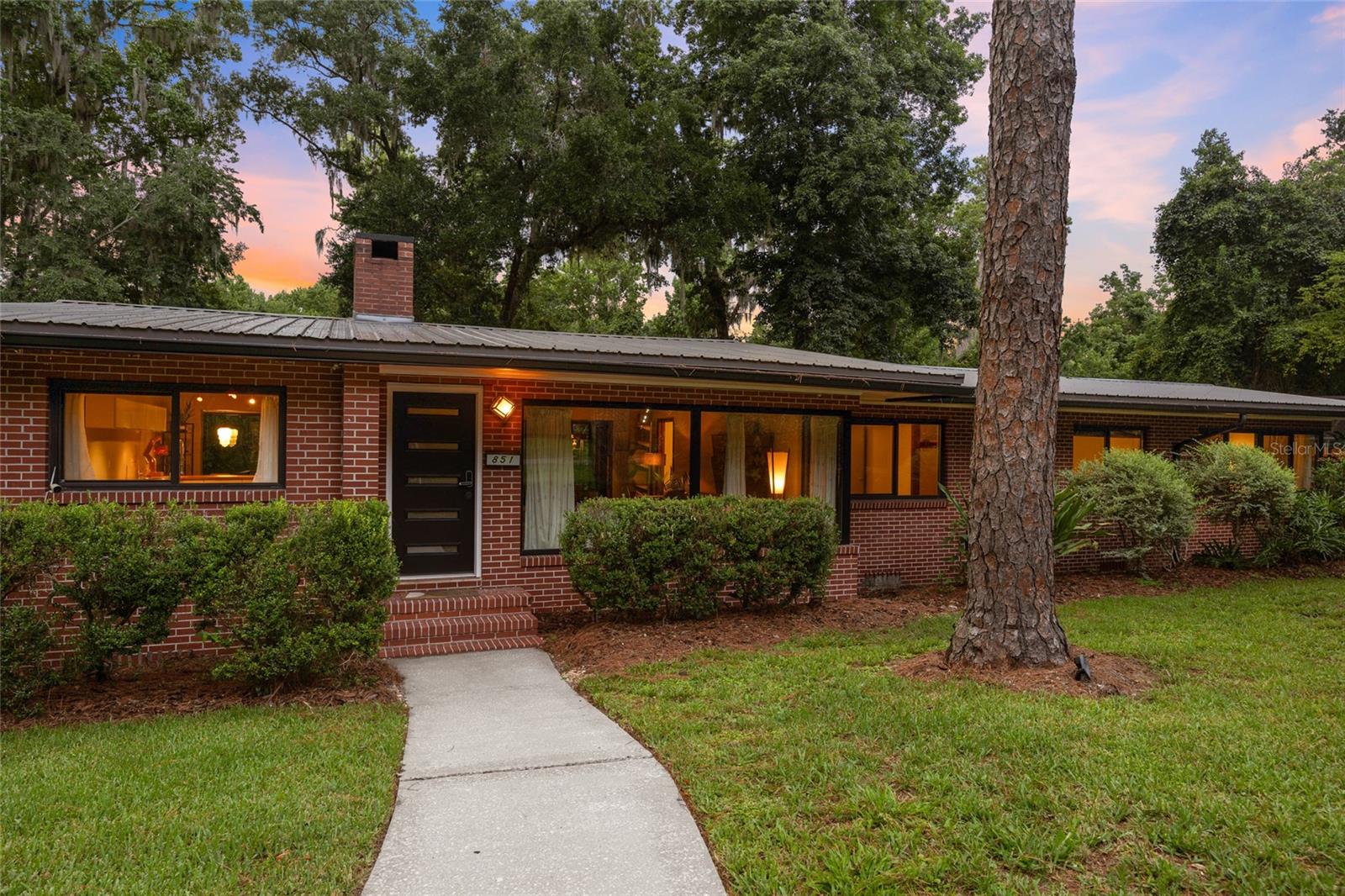 Image 4 of 56 For 851 19th Terrace