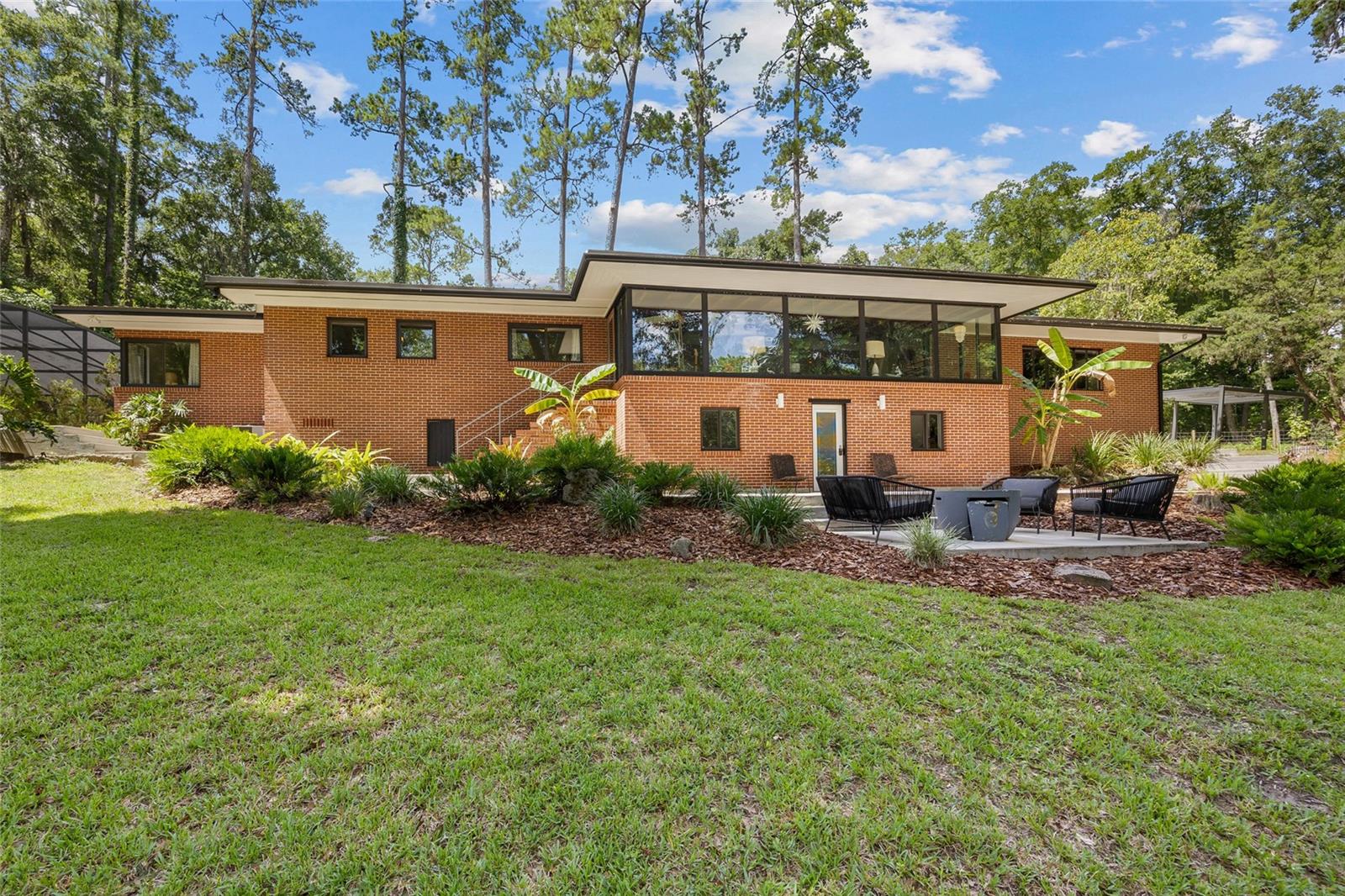 Image 41 of 56 For 851 19th Terrace