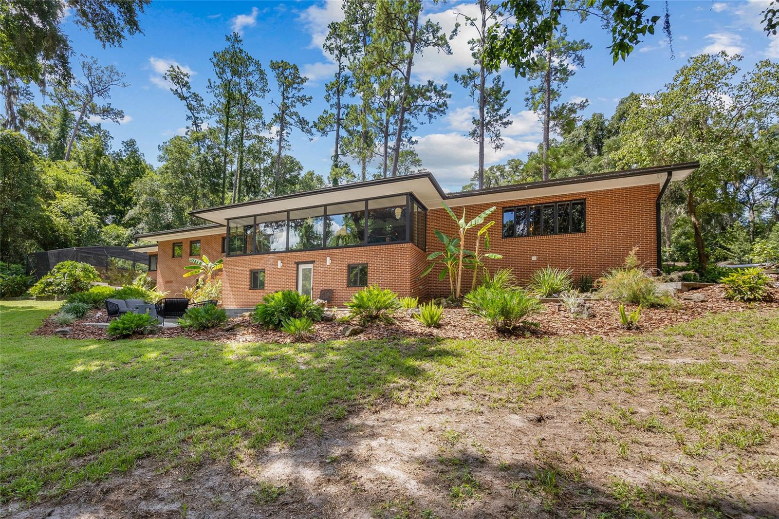 Image 42 of 56 For 851 19th Terrace