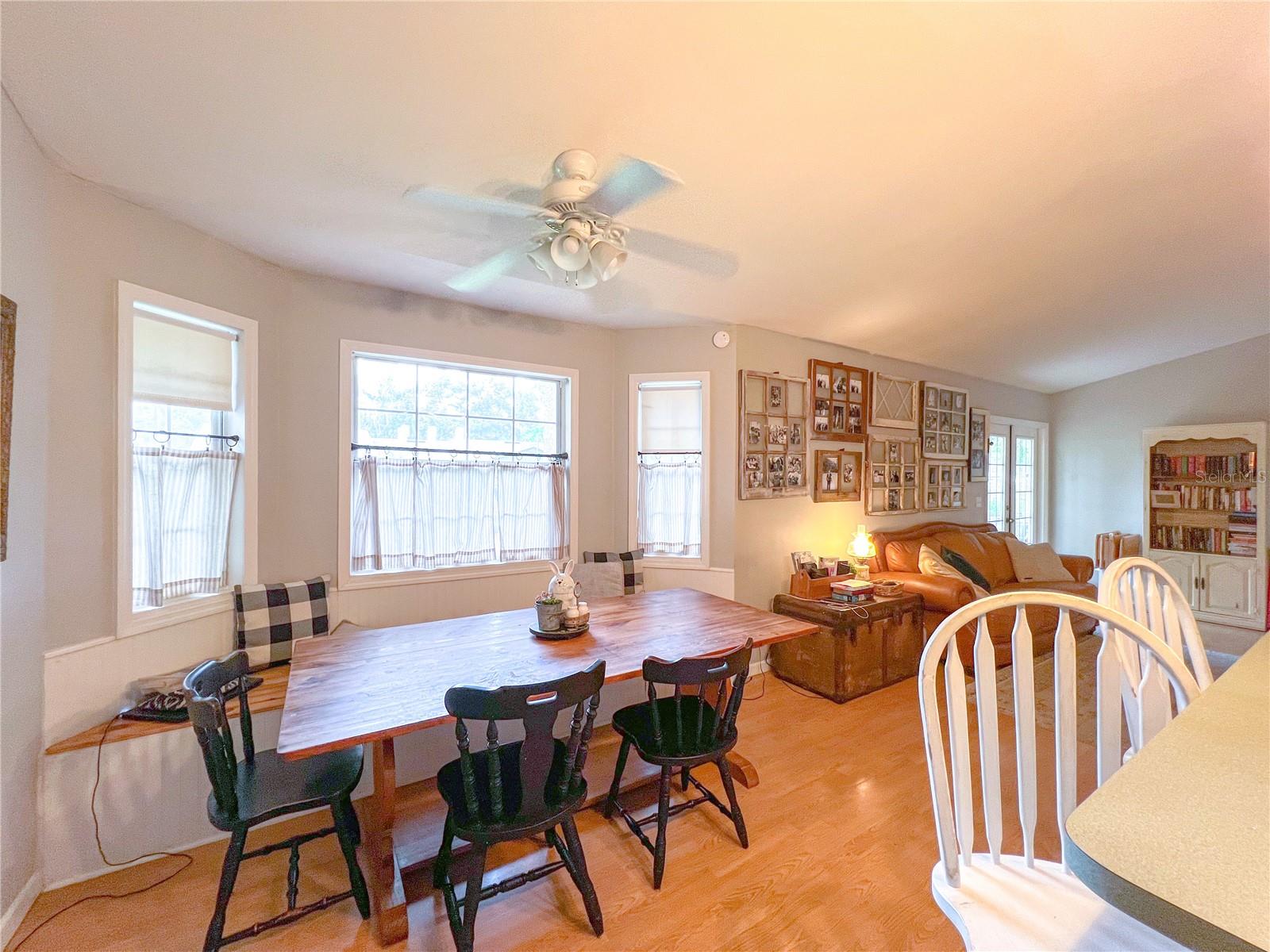 Image 4 of 15 For 25506 20th Avenue