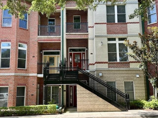 Listing Details for 421 2nd Avenue, GAINESVILLE, FL 32601