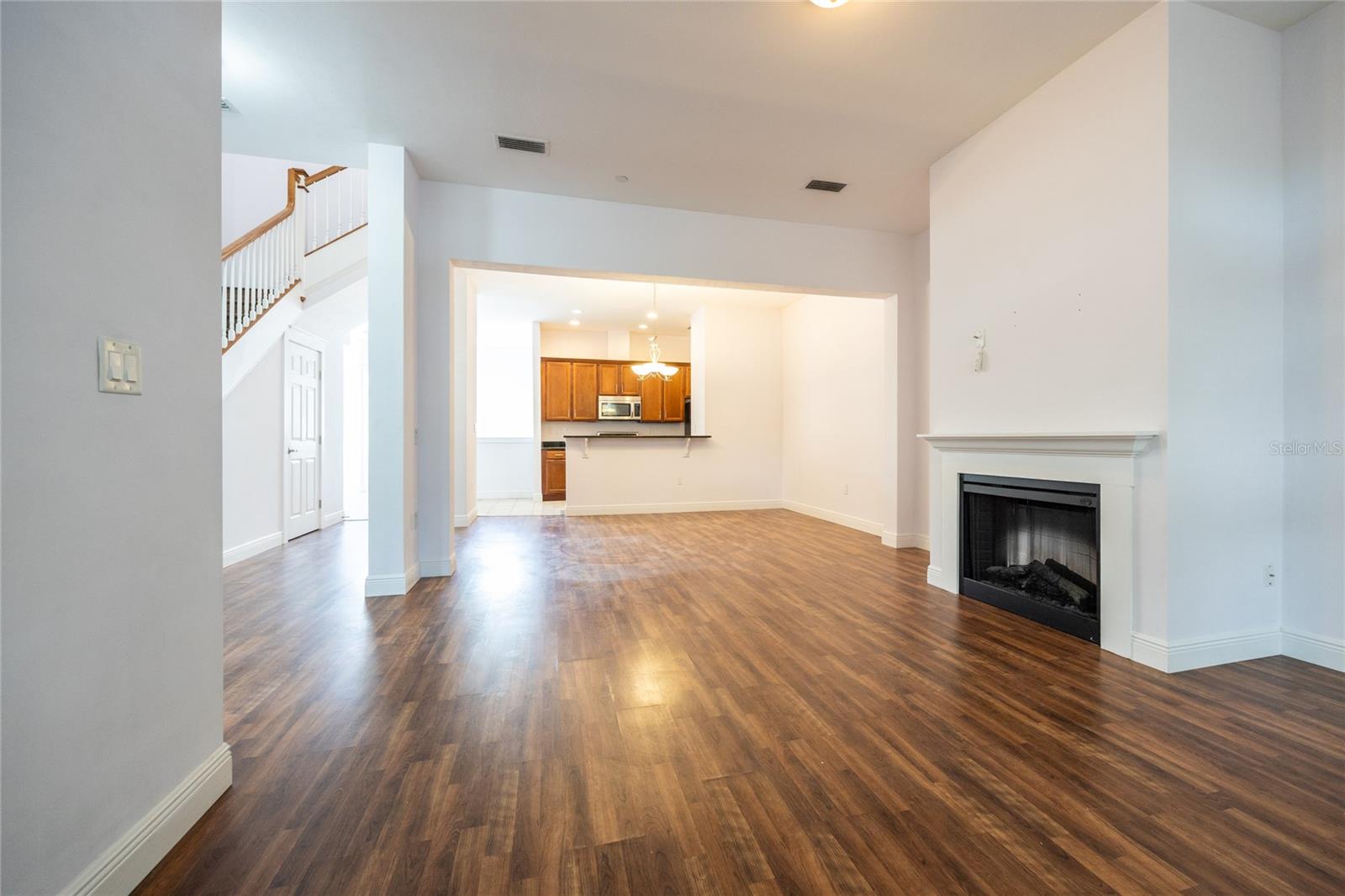 Image 10 of 46 For 421 2nd Avenue