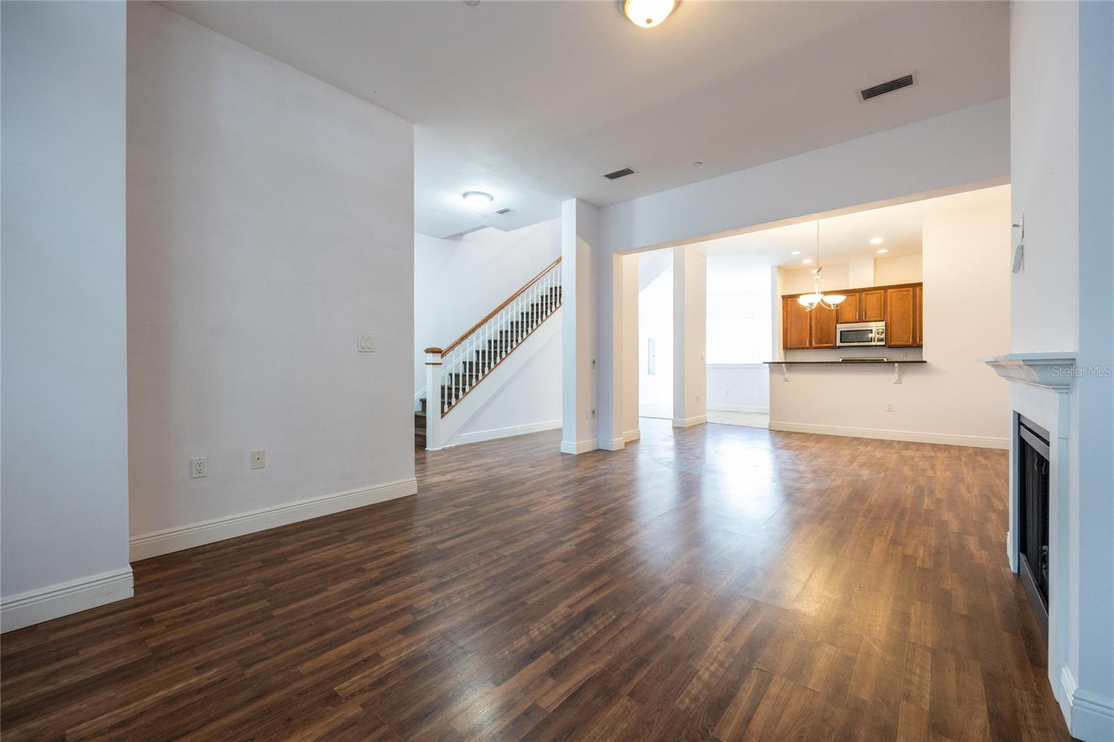 Image 11 of 46 For 421 2nd Avenue