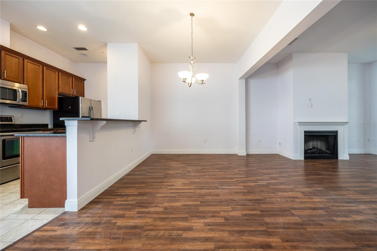 Image 12 of 46 For 421 2nd Avenue