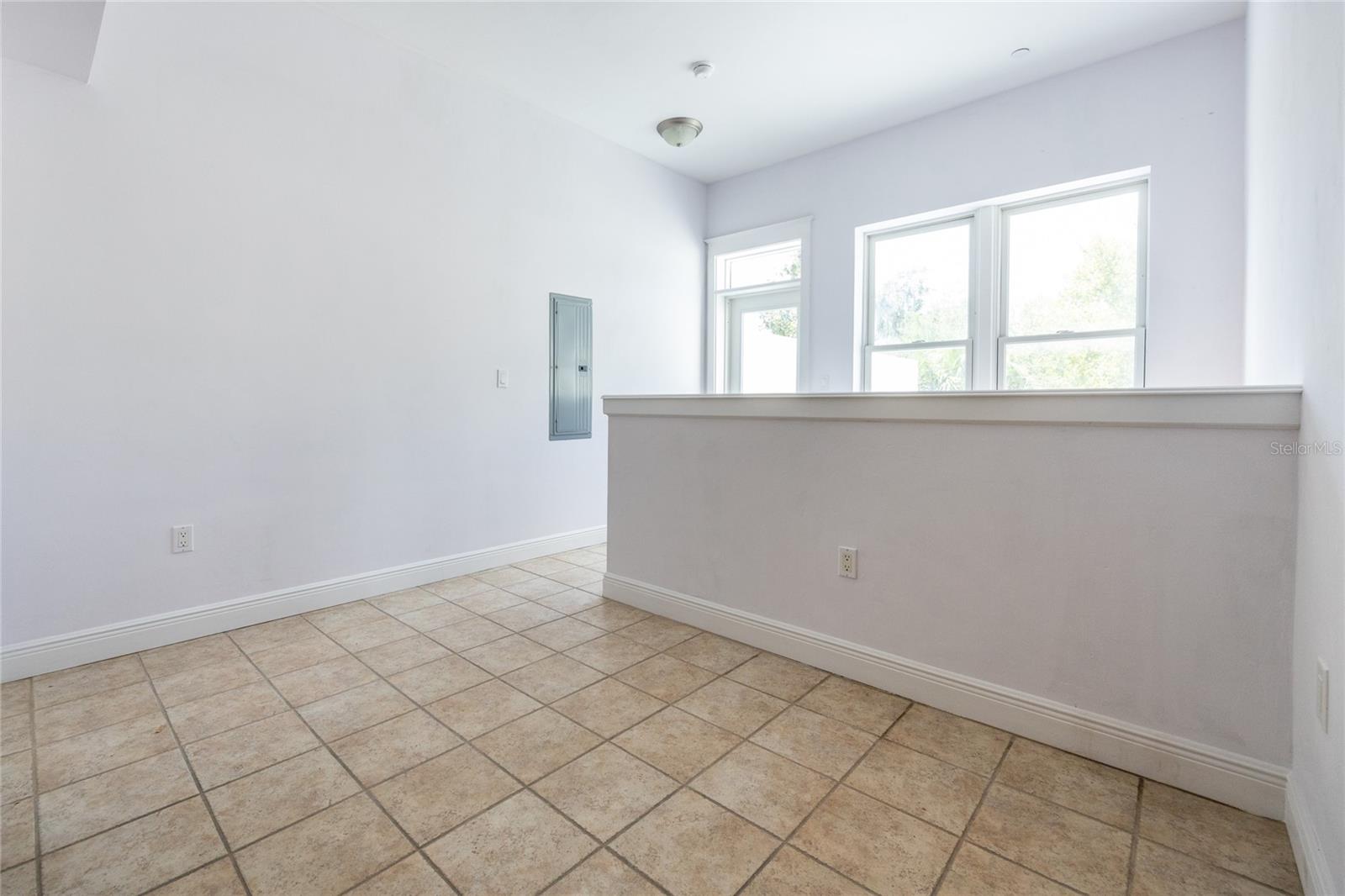 Image 21 of 46 For 421 2nd Avenue
