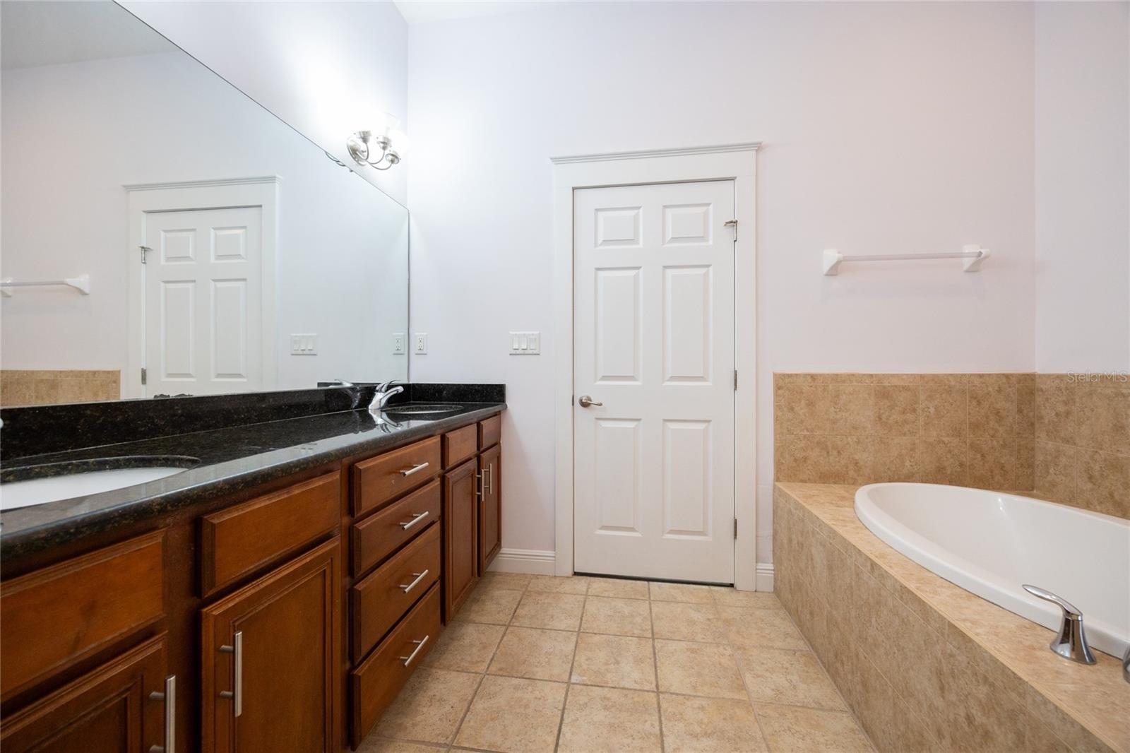 Image 32 of 46 For 421 2nd Avenue
