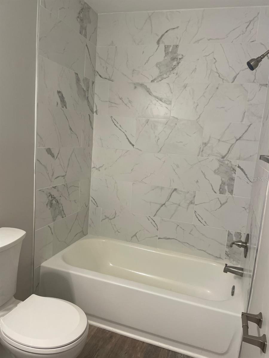 Image 14 of 16 For 1523 7th Street A-5