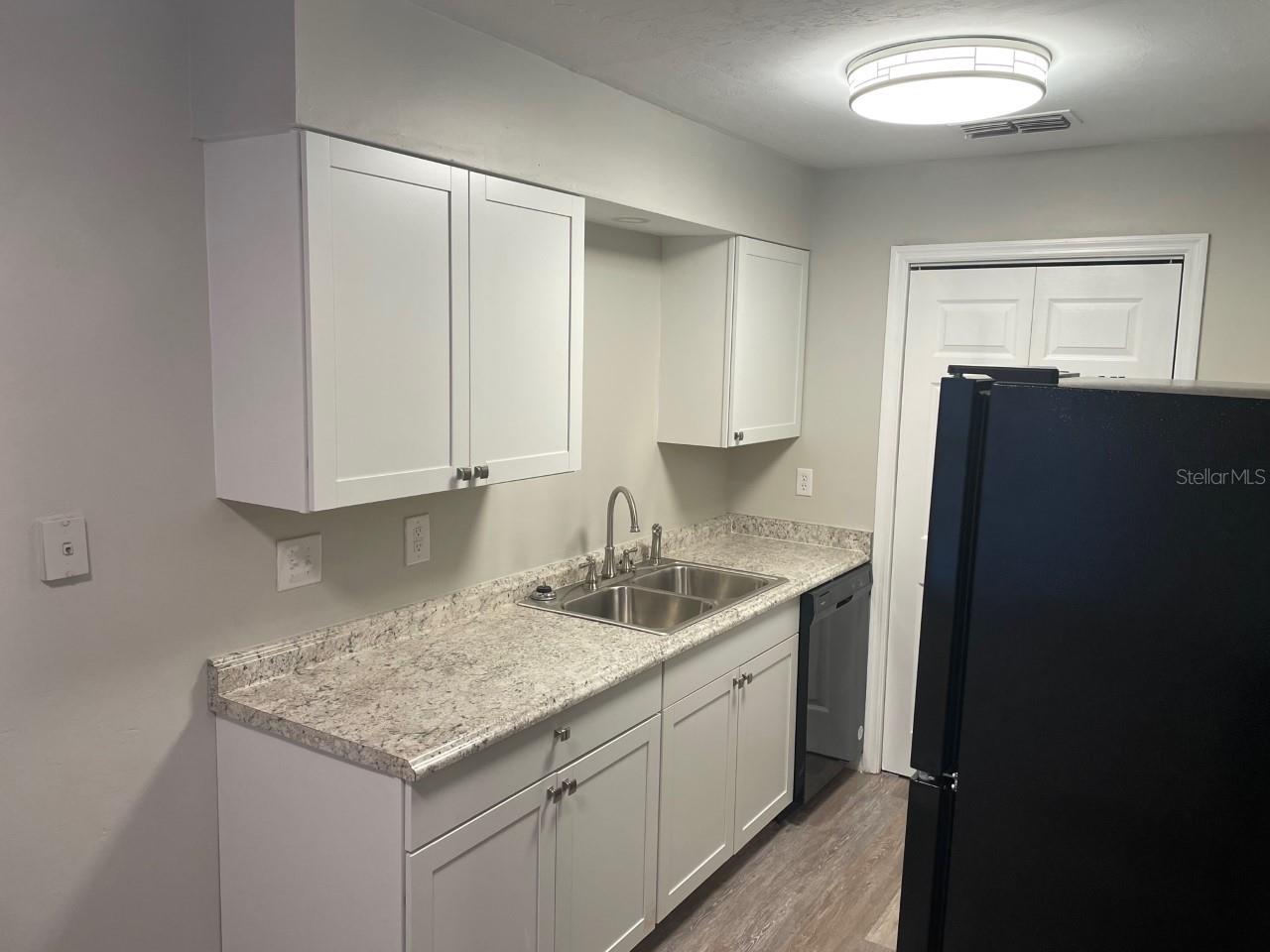 Image 8 of 16 For 1523 7th Street A-5