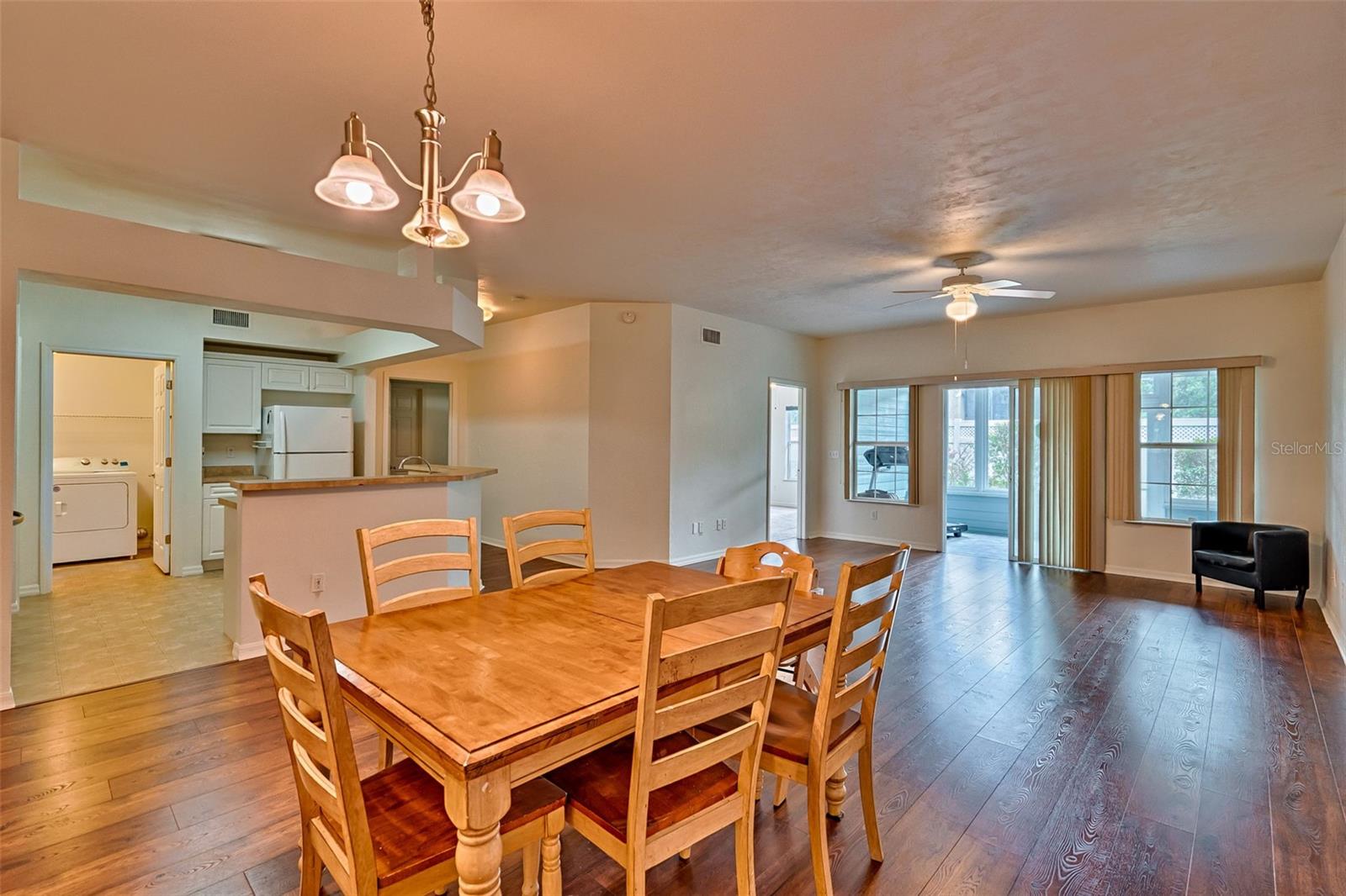 Image 6 of 32 For 10529 28th Lane