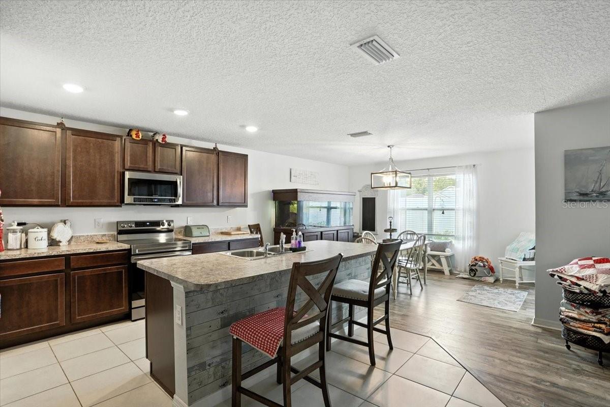 Image 10 of 31 For 19484 228th Drive