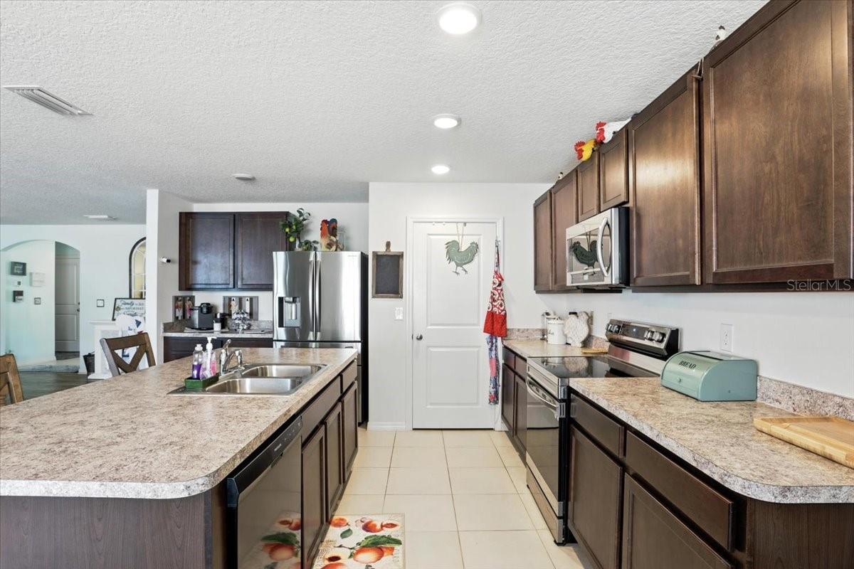 Image 14 of 31 For 19484 228th Drive