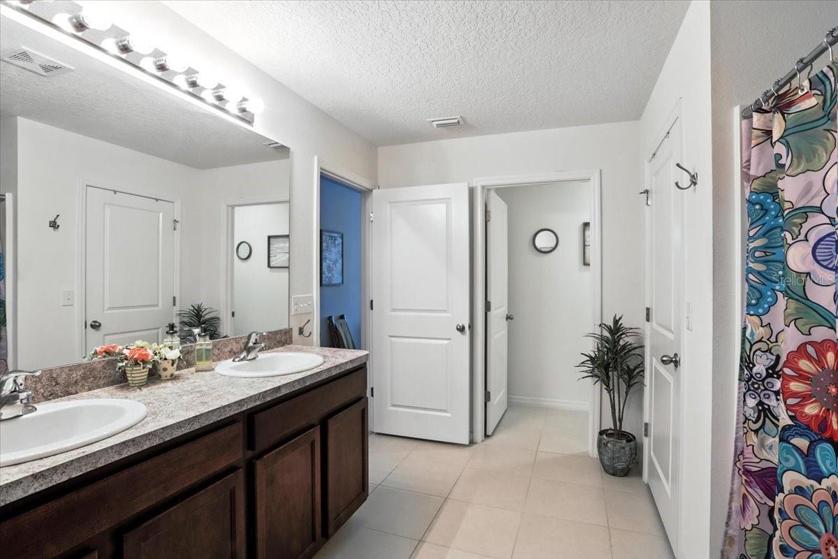 Image 20 of 31 For 19484 228th Drive