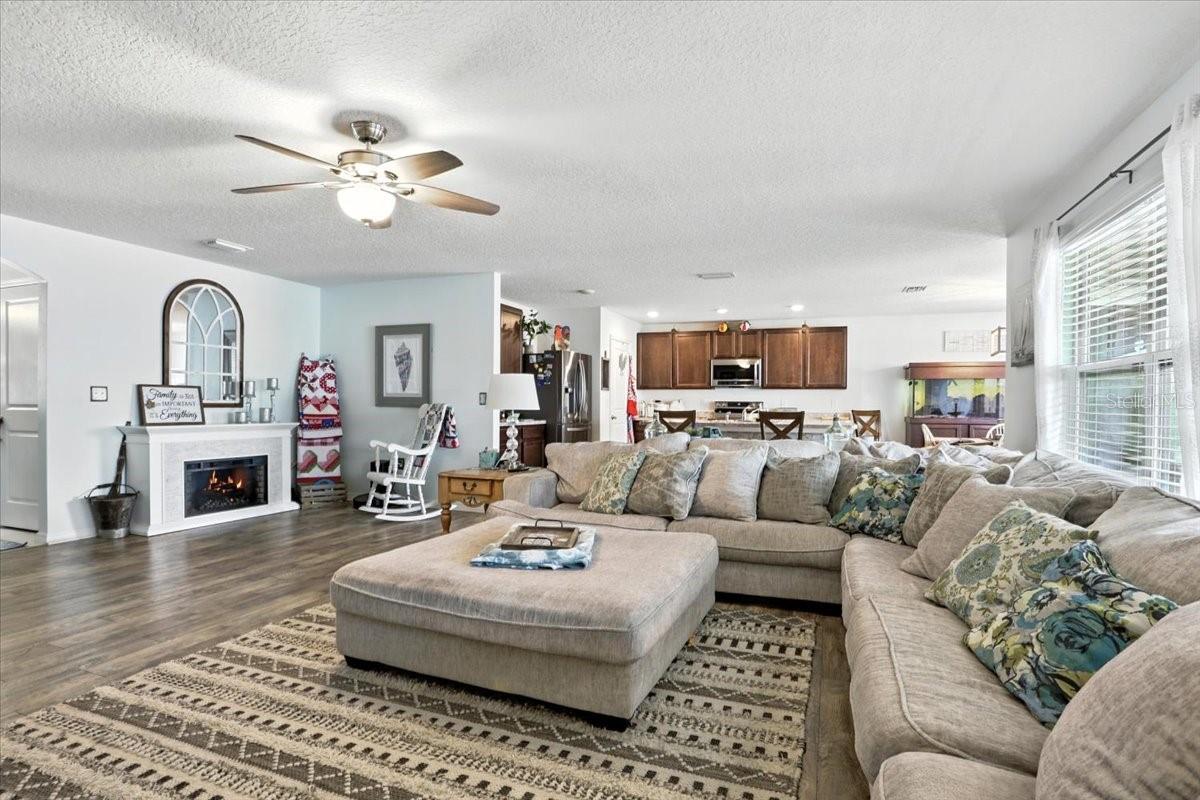 Image 5 of 31 For 19484 228th Drive