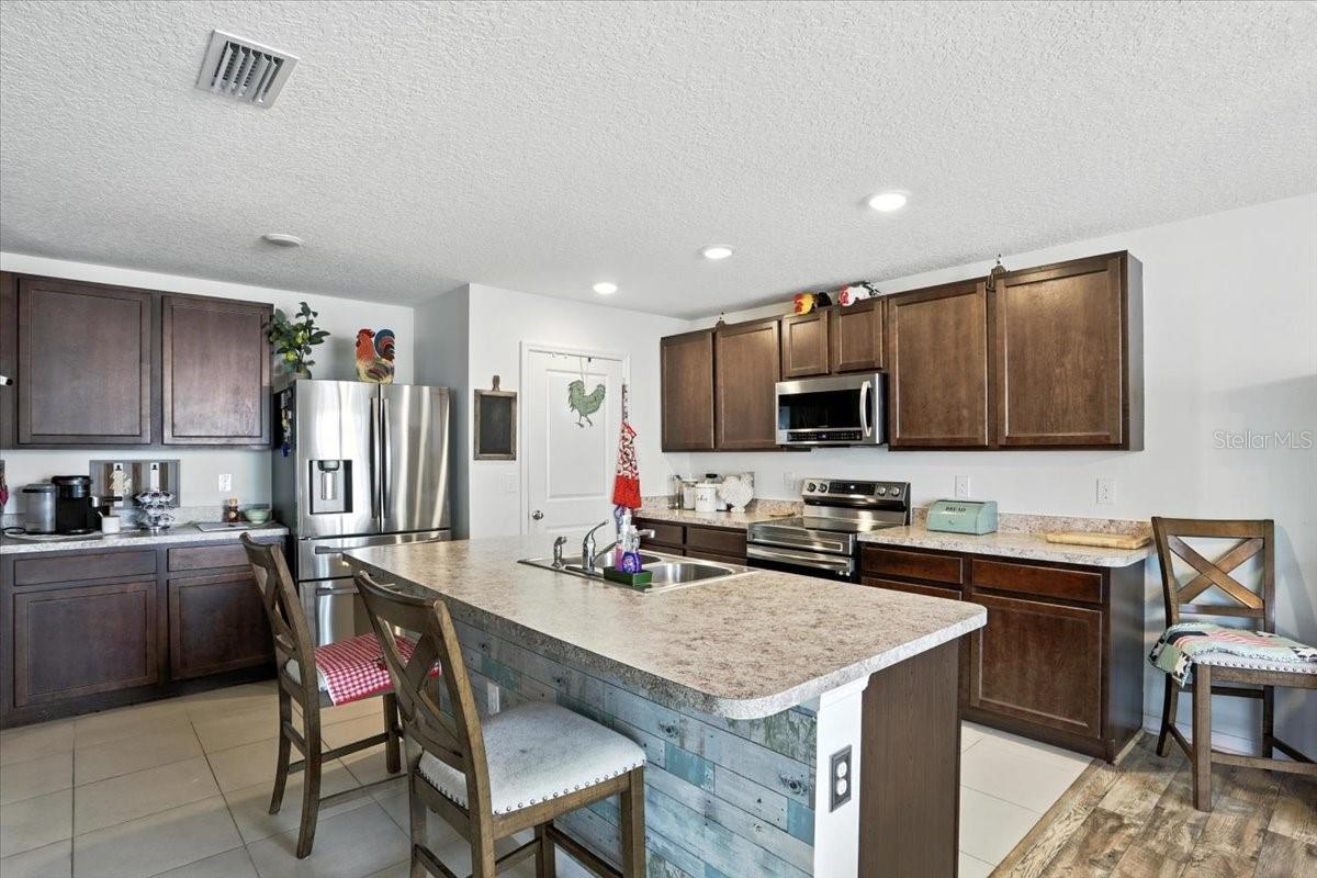 Image 9 of 31 For 19484 228th Drive