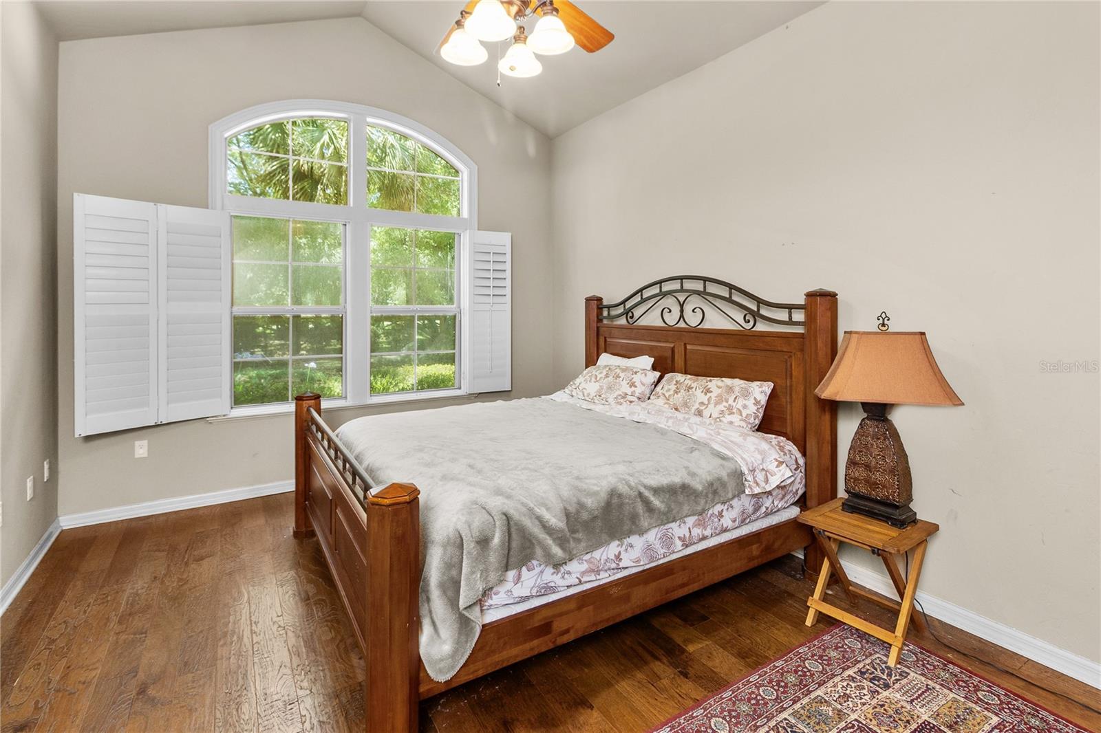 Image 22 of 47 For 9008 17th Avenue
