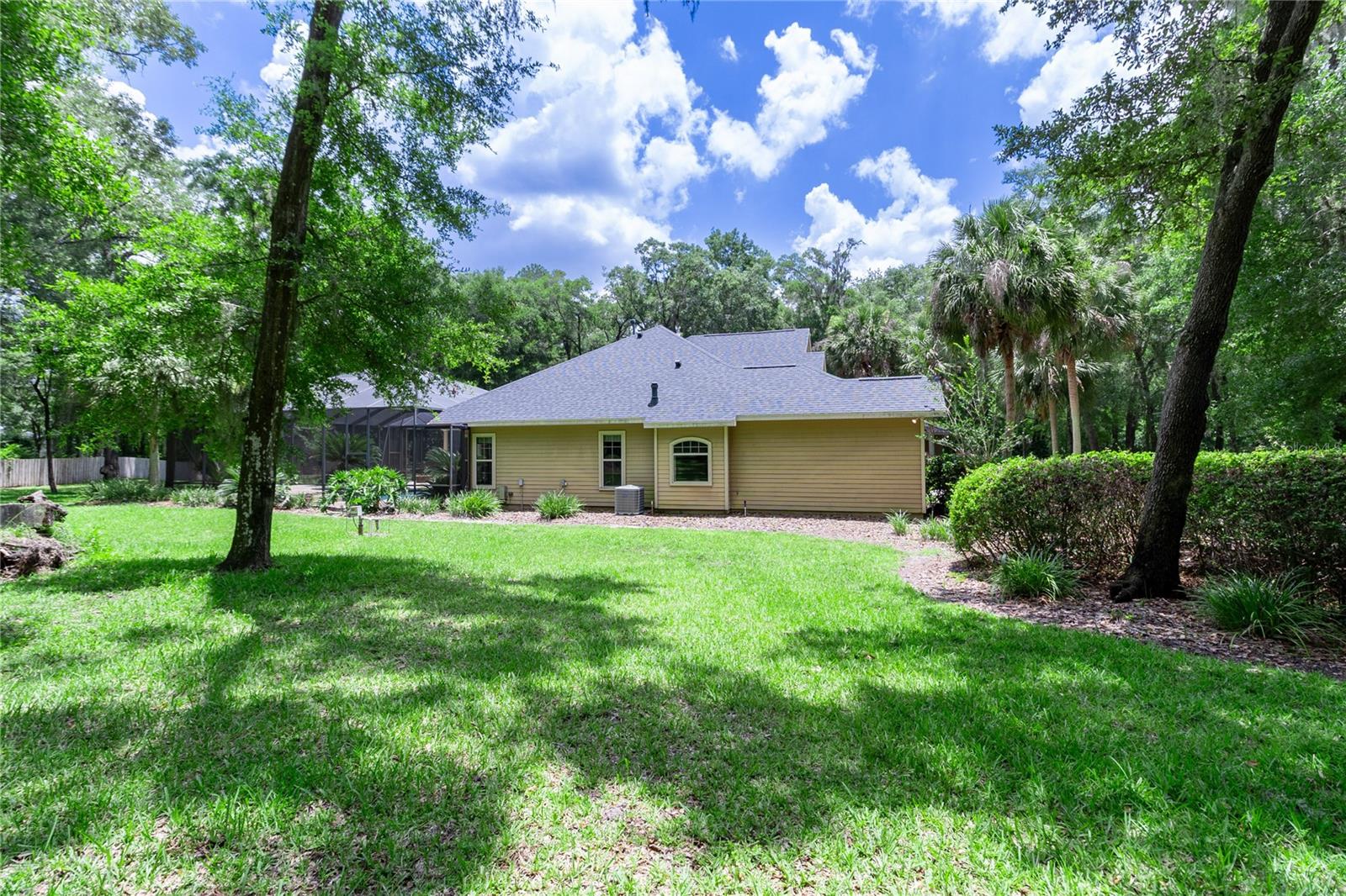 Image 40 of 47 For 9008 17th Avenue