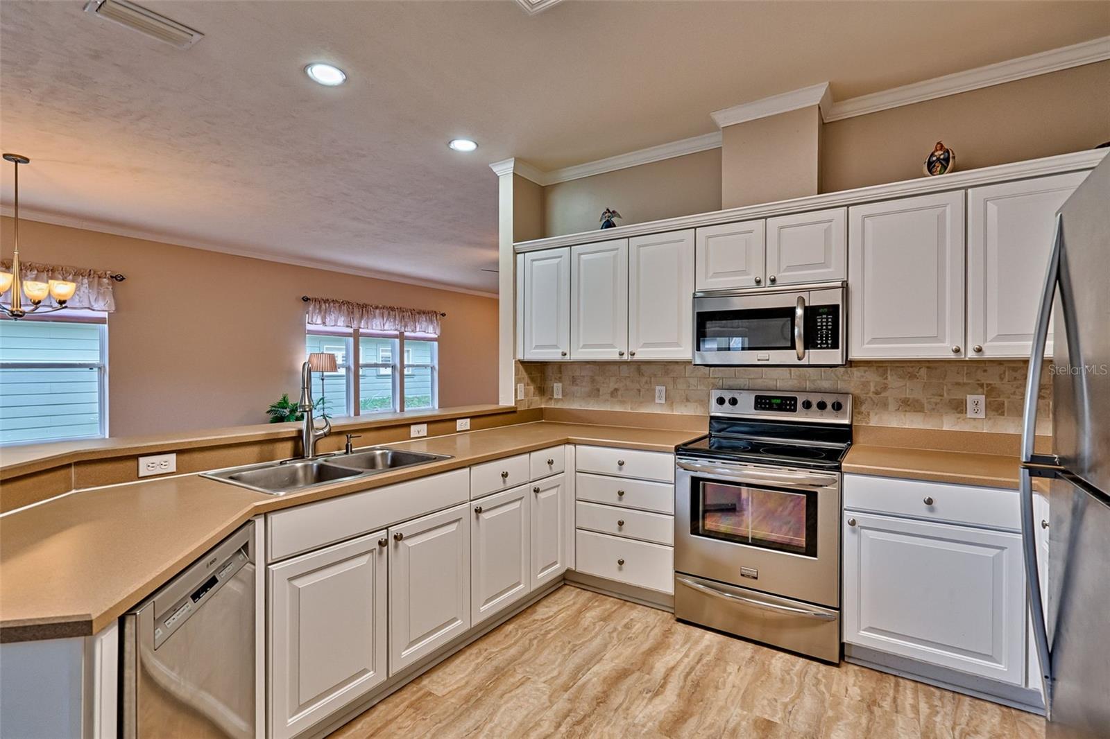 Image 17 of 40 For 9934 21st Avenue