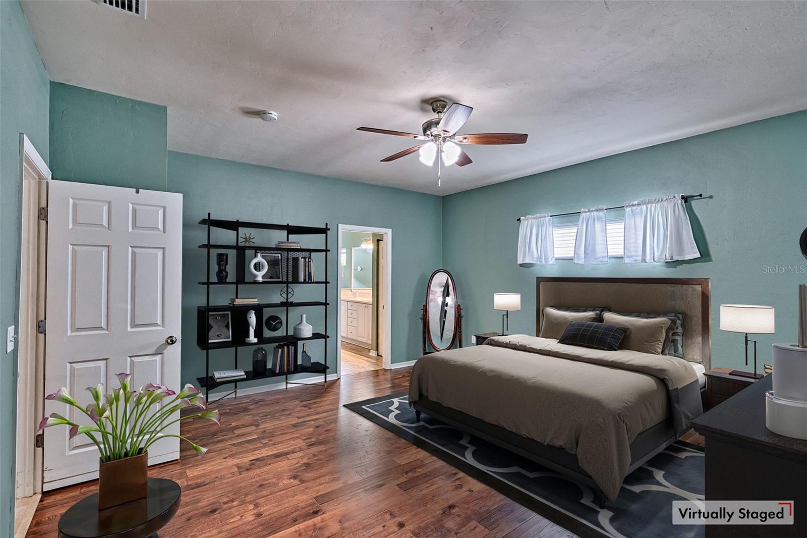 Image 21 of 40 For 9934 21st Avenue