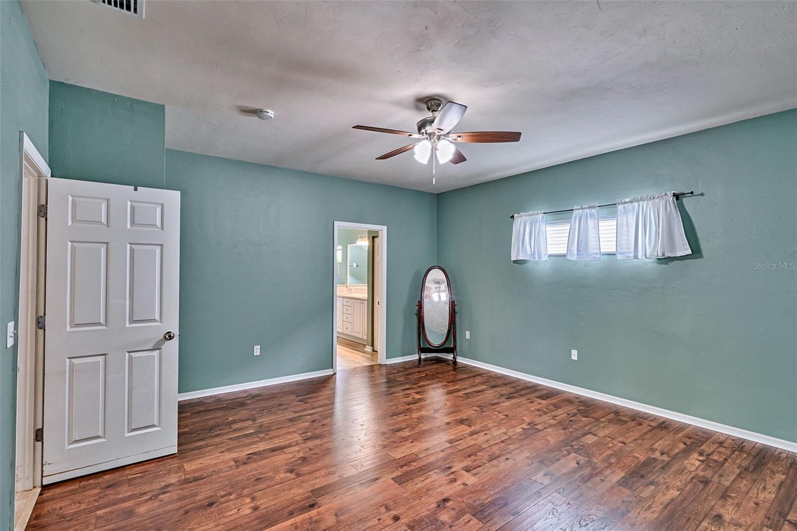 Image 22 of 40 For 9934 21st Avenue