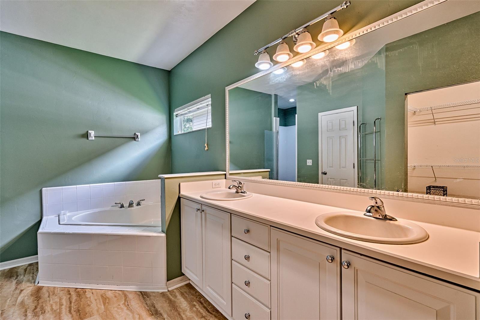 Image 23 of 40 For 9934 21st Avenue