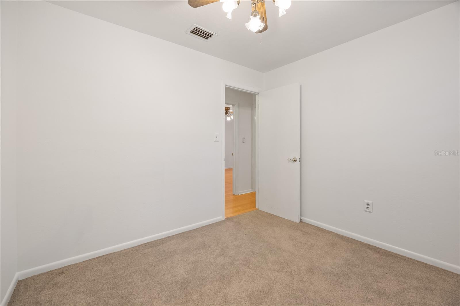 Image 16 of 34 For 4510 31st Avenue