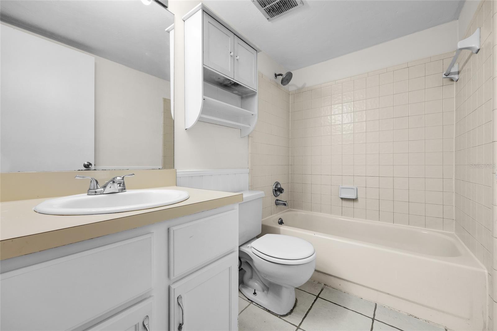 Image 17 of 20 For 924 57th Drive