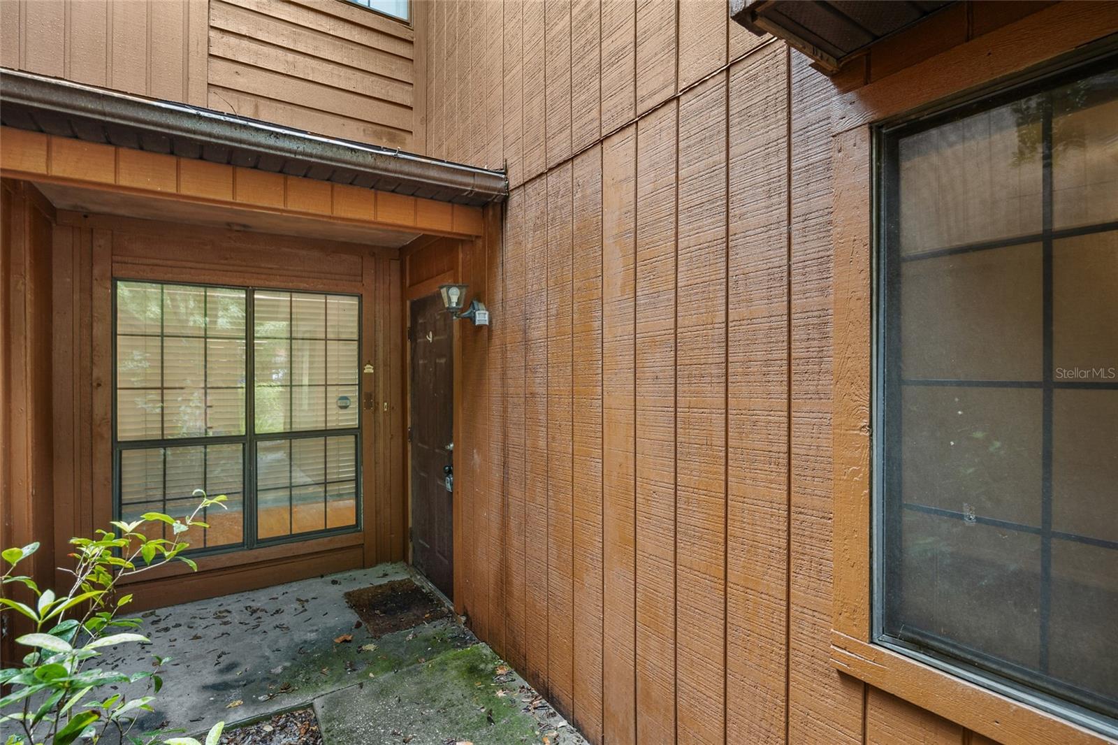 Image 4 of 20 For 924 57th Drive