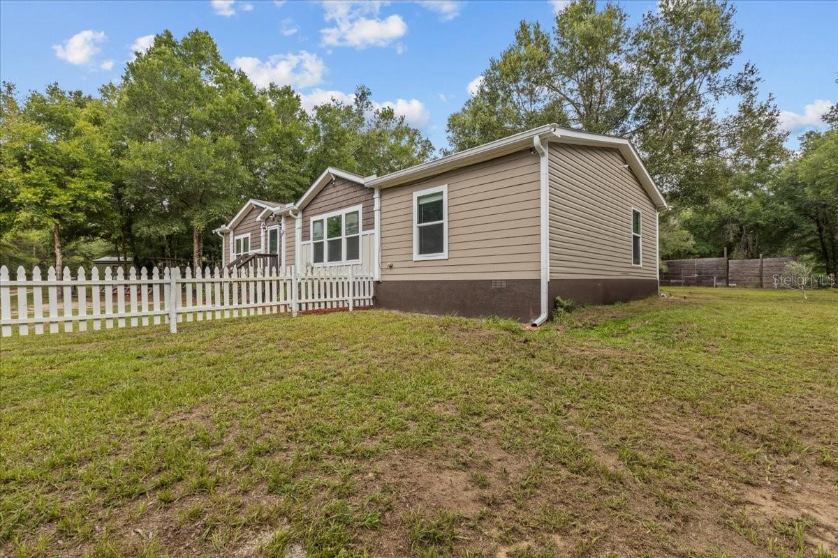 Image 8 of 41 For 12091 111th Avenue