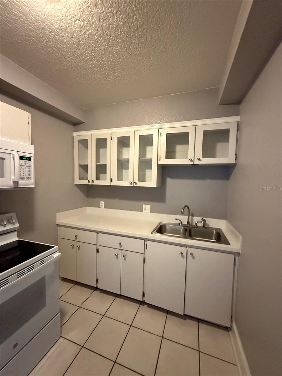 Image 7 of 13 For 644 4th Avenue S 1