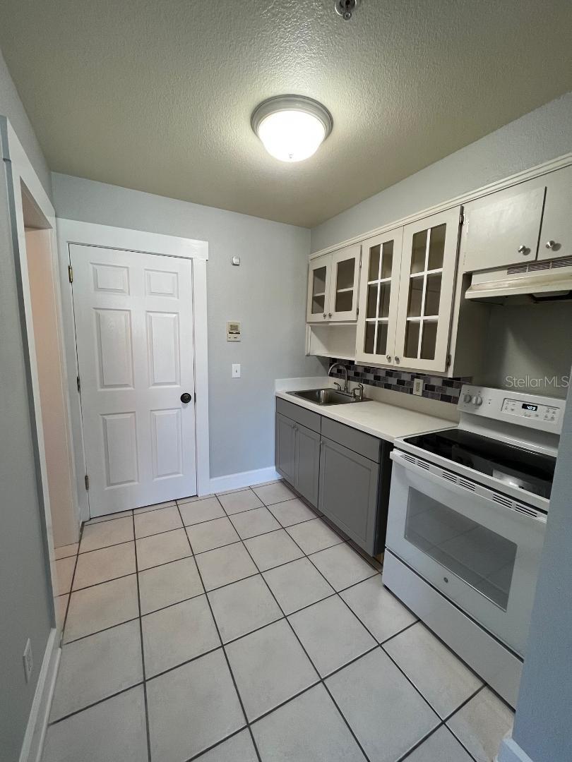 Image 5 of 11 For 644 4th Avenue S 7