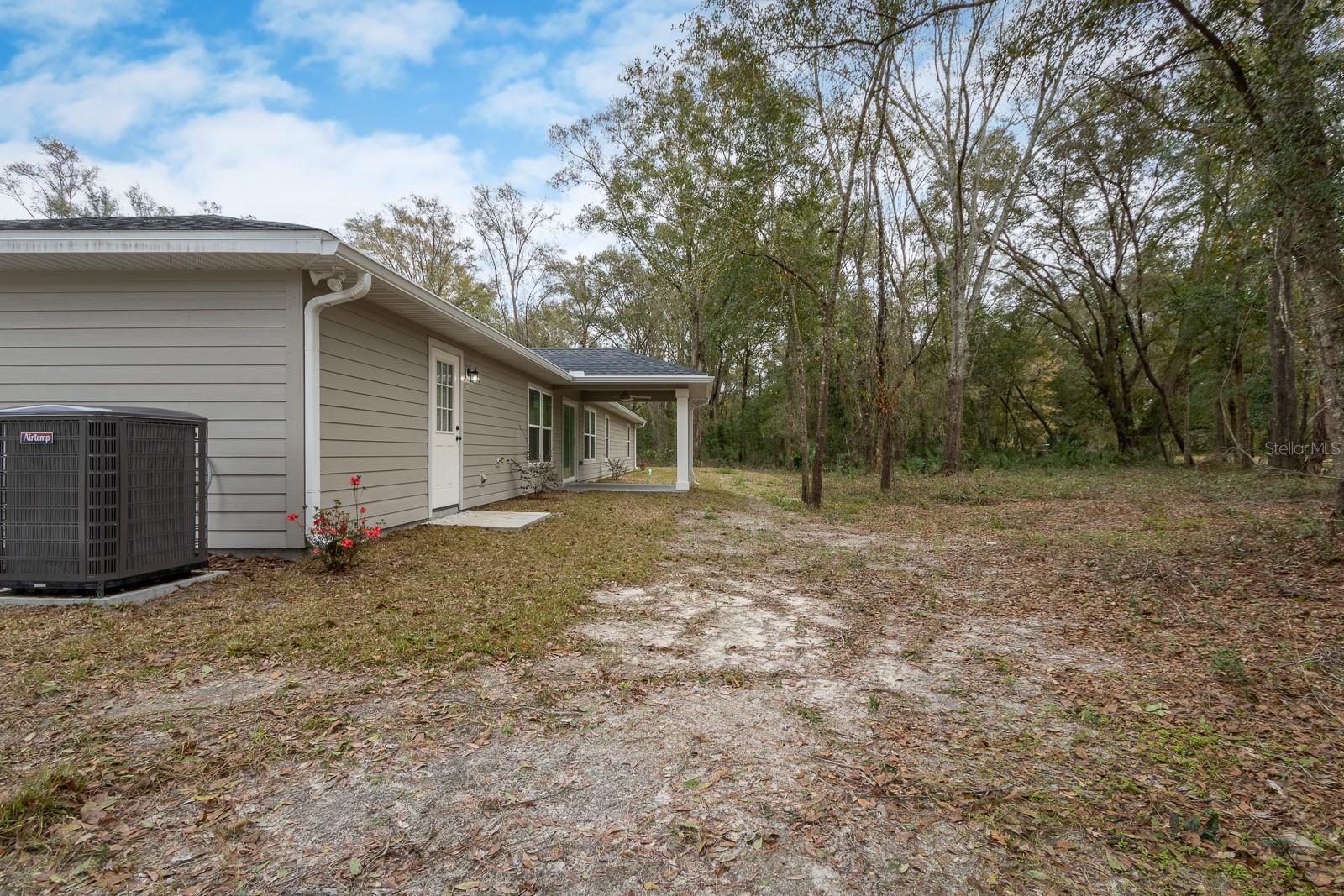 Image 4 of 23 For 282 Kimberly Lane