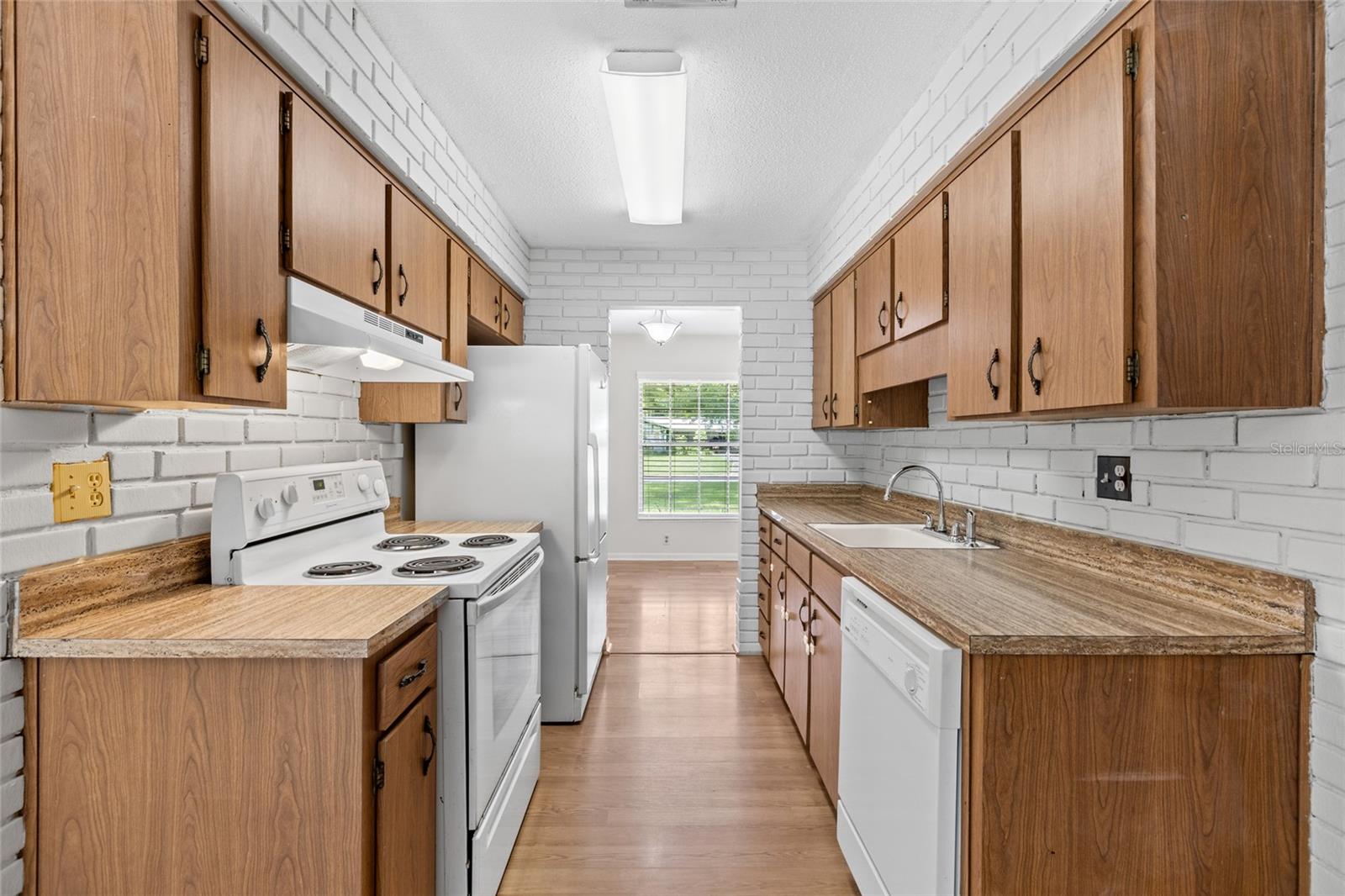Image 10 of 29 For 3315 45th Avenue