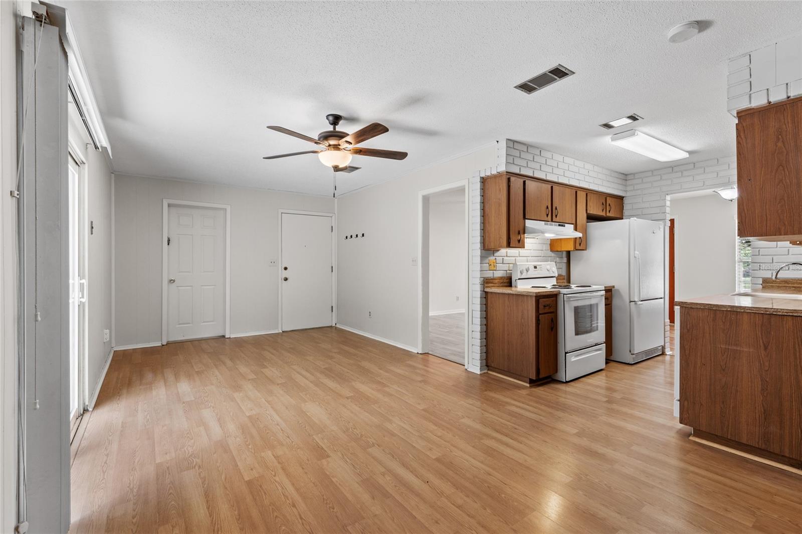 Image 11 of 29 For 3315 45th Avenue